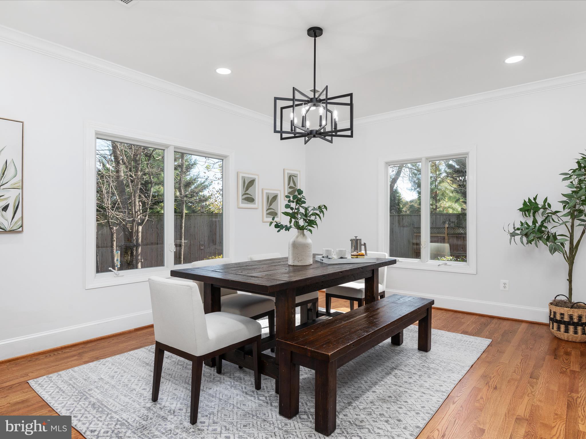 LANGLEY OAKS - Residential