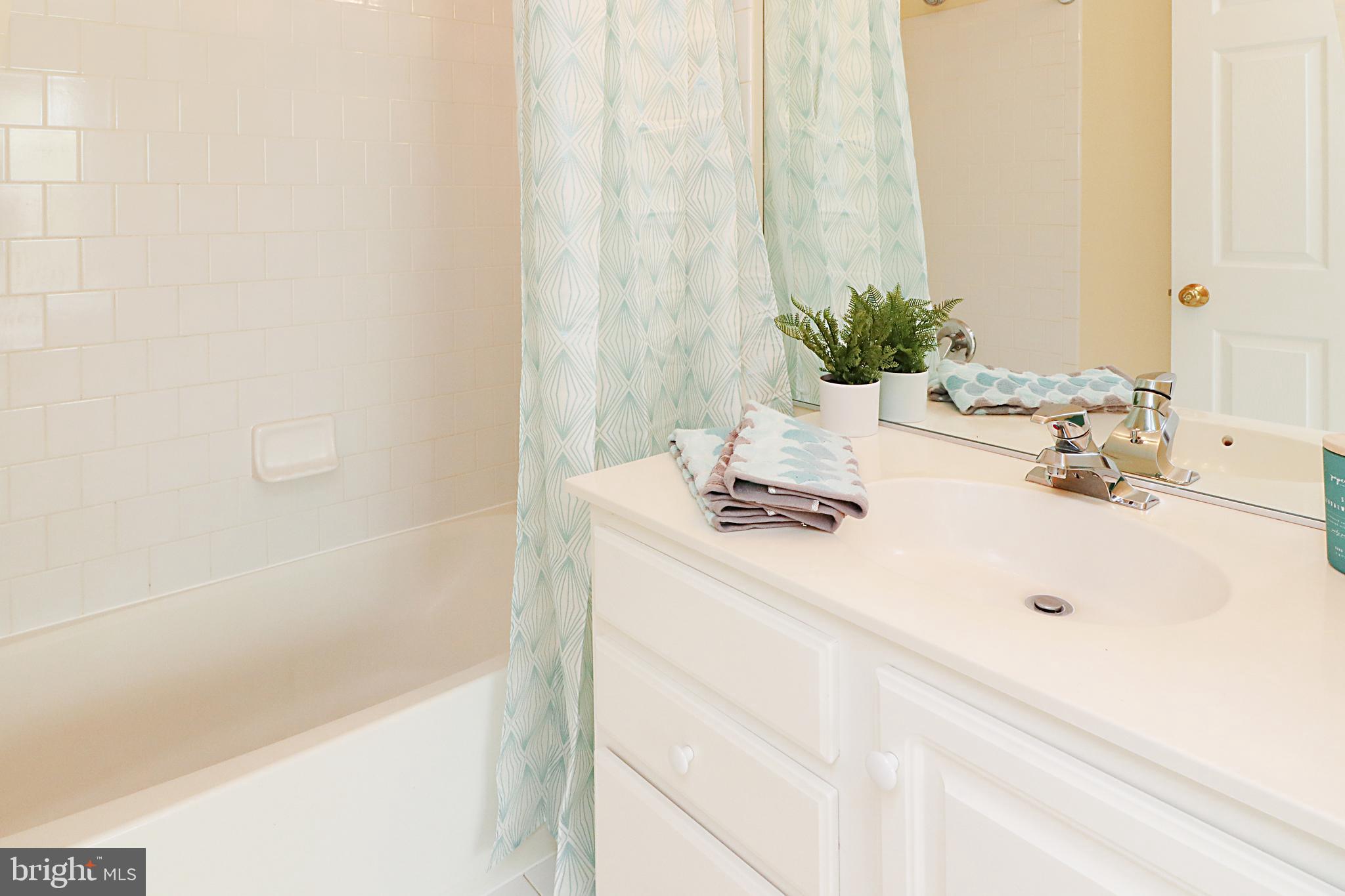 FAIR LAKES CONDO - Residential