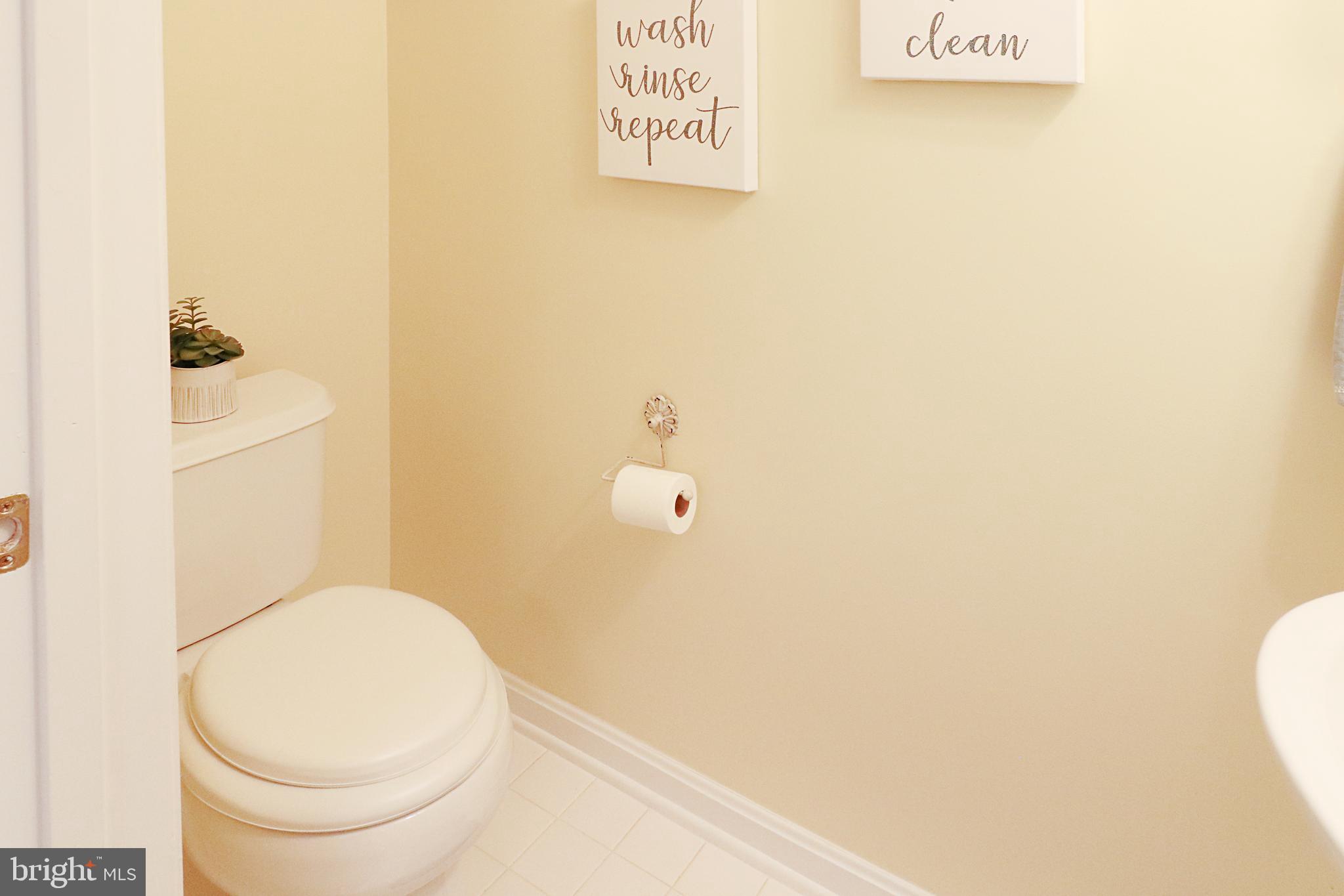 FAIR LAKES CONDO - Residential