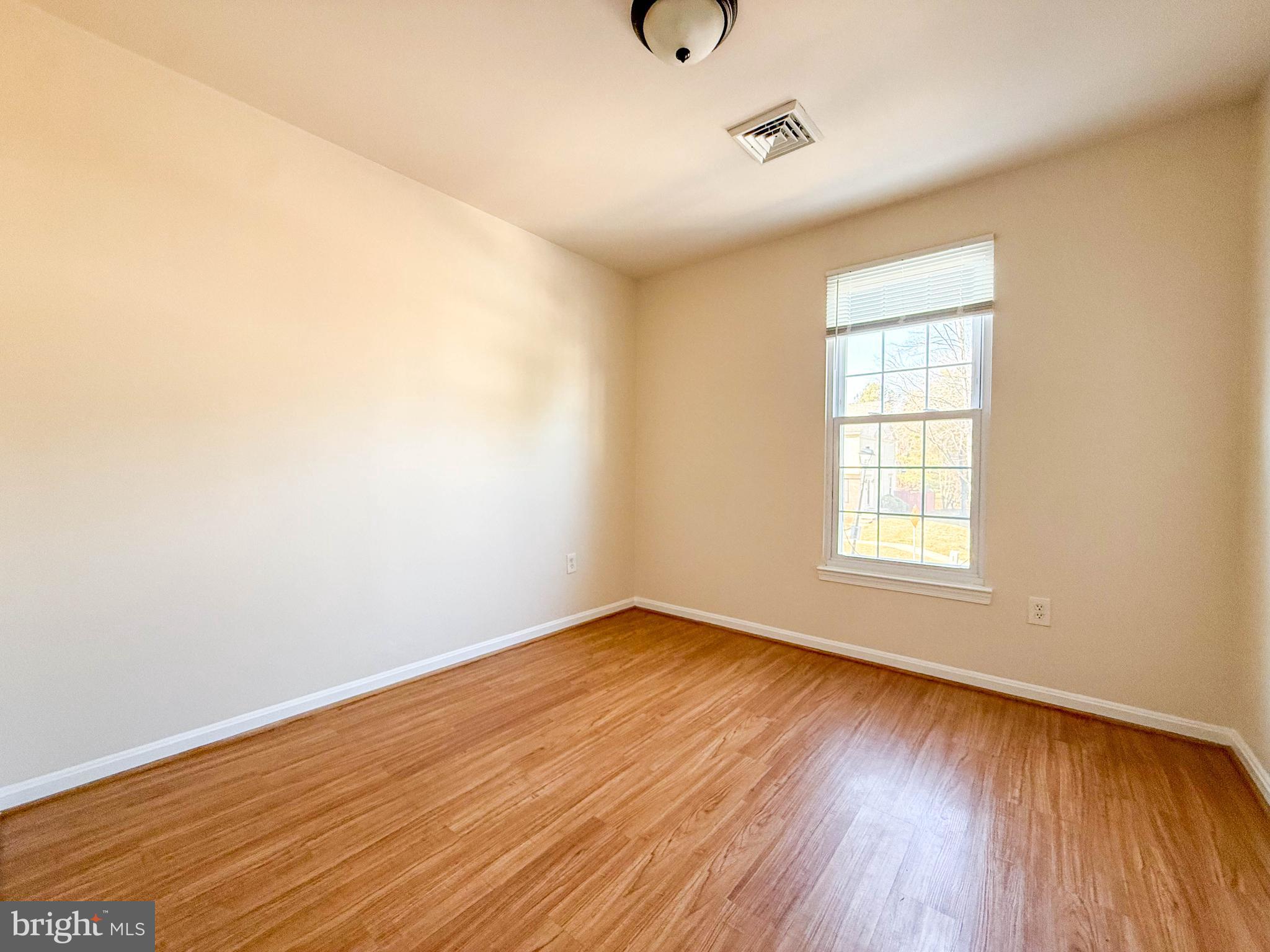 PLEASANT HILLS - Residential Lease