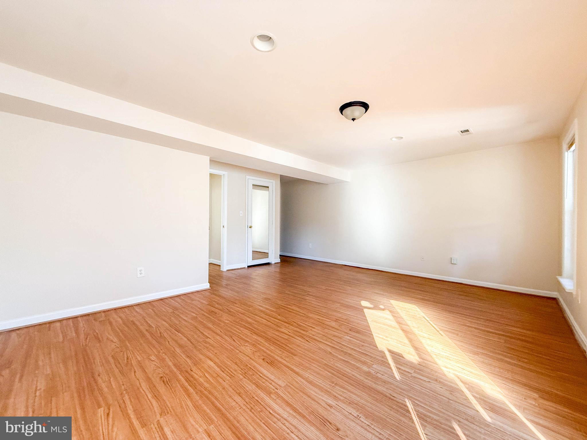 PLEASANT HILLS - Residential Lease