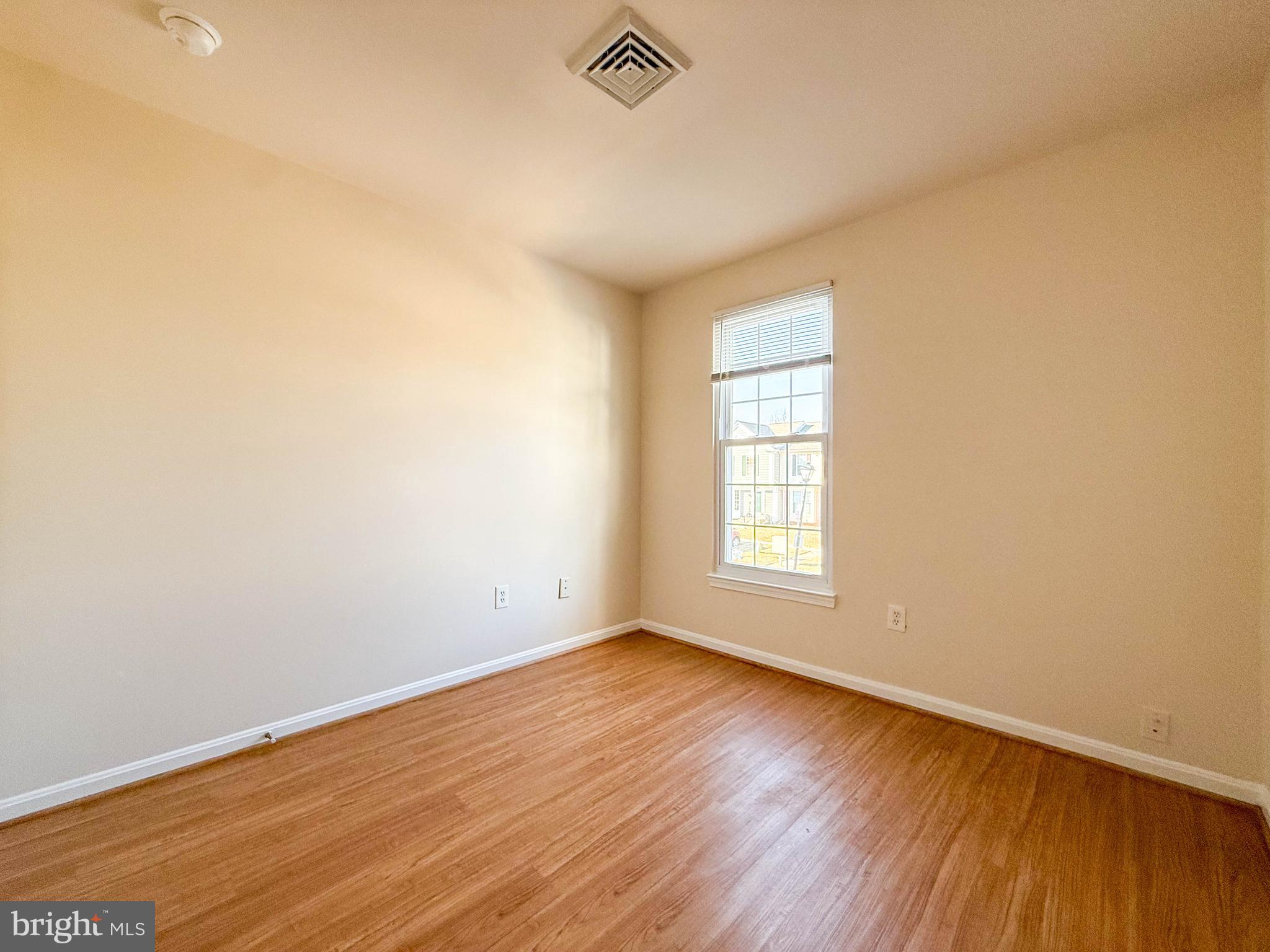 PLEASANT HILLS - Residential Lease