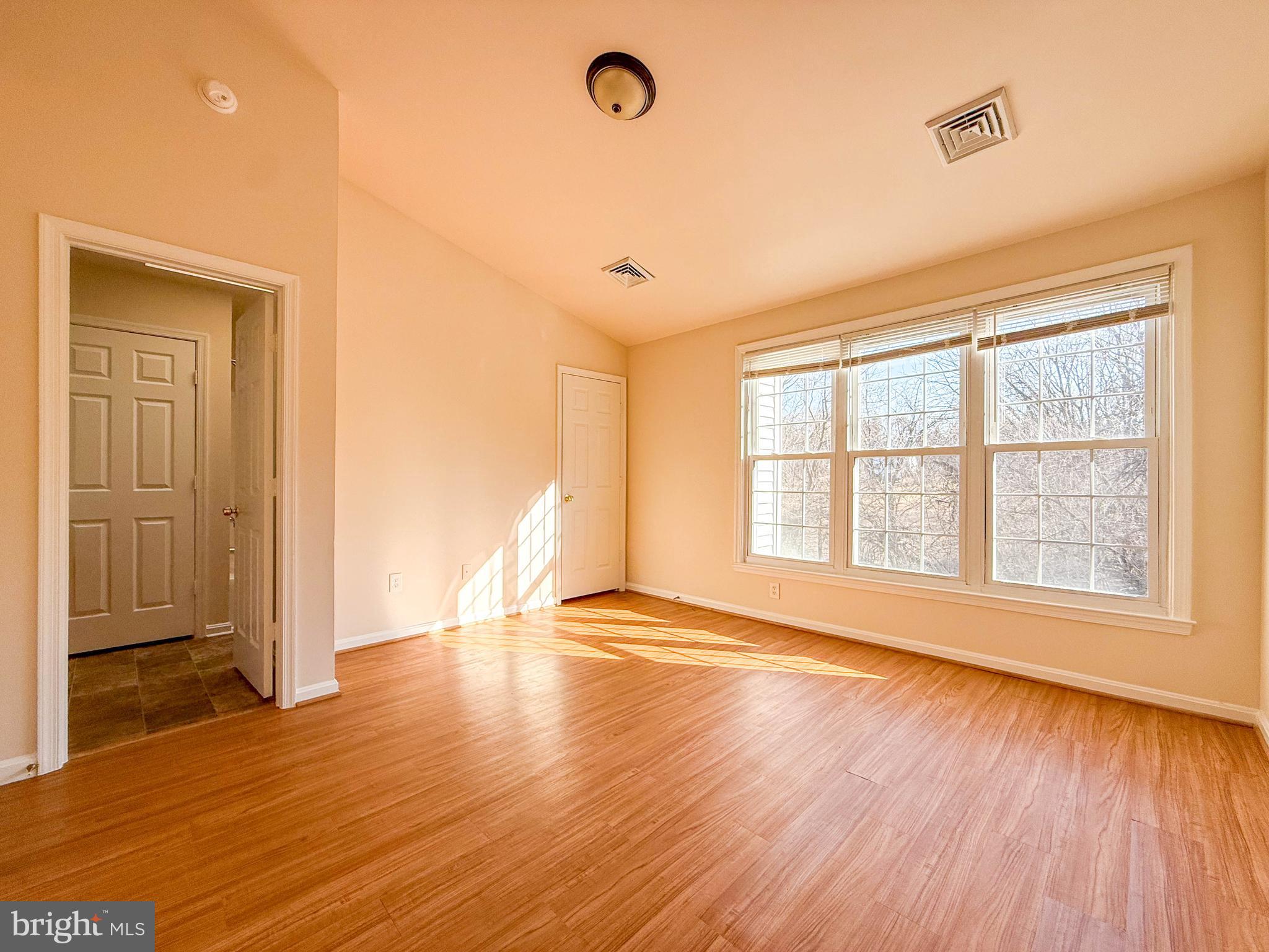 PLEASANT HILLS - Residential Lease