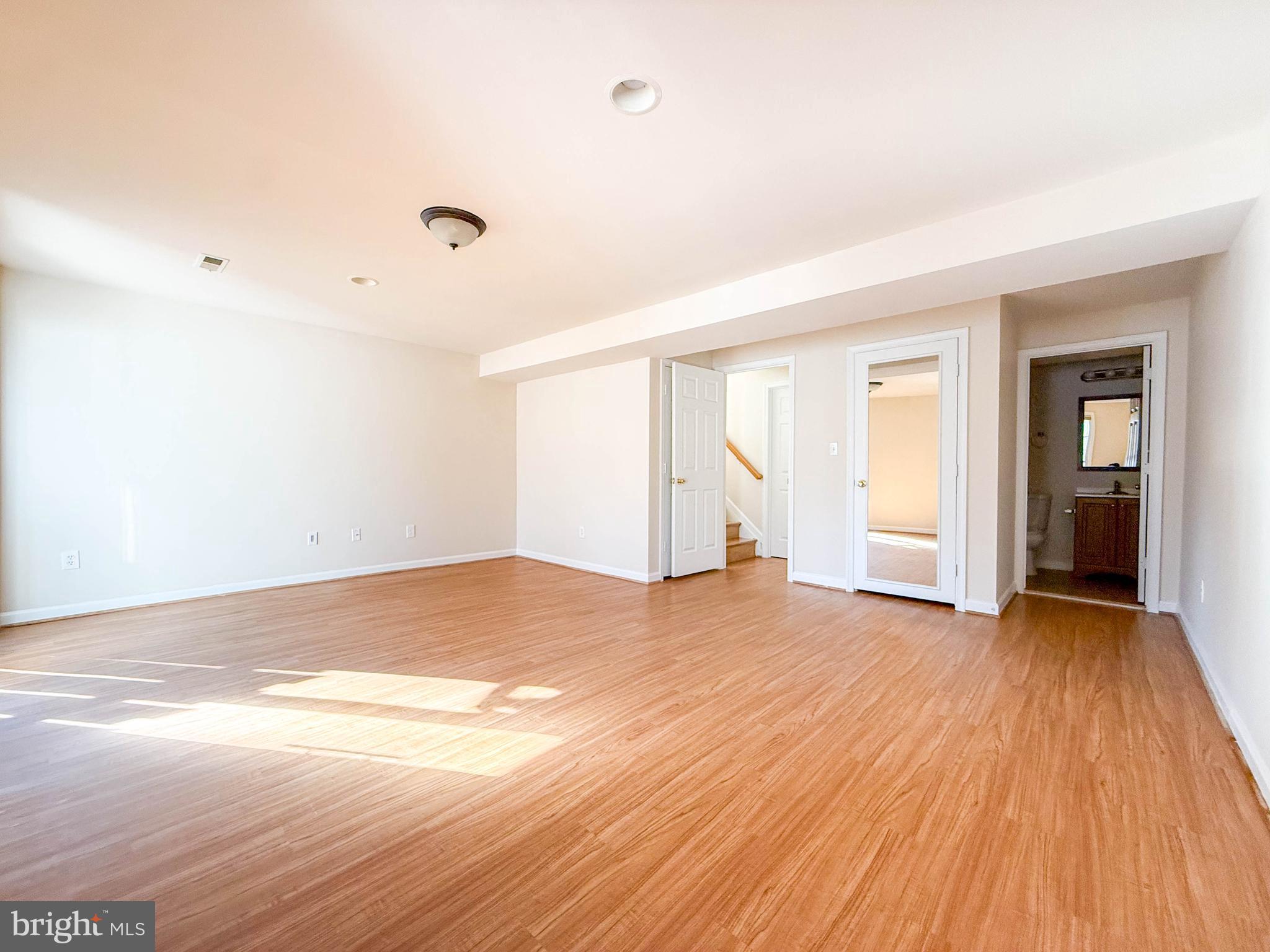 PLEASANT HILLS - Residential Lease