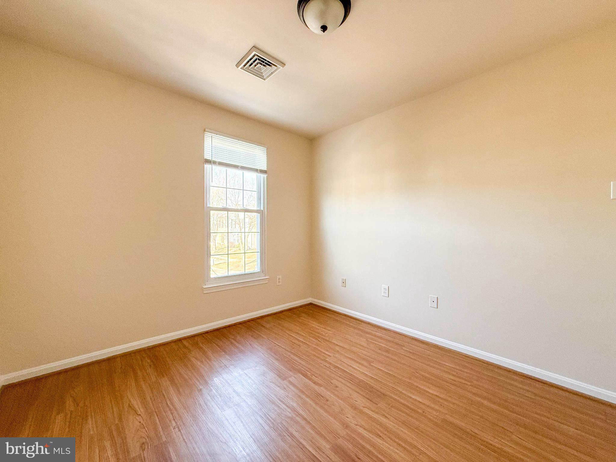 PLEASANT HILLS - Residential Lease