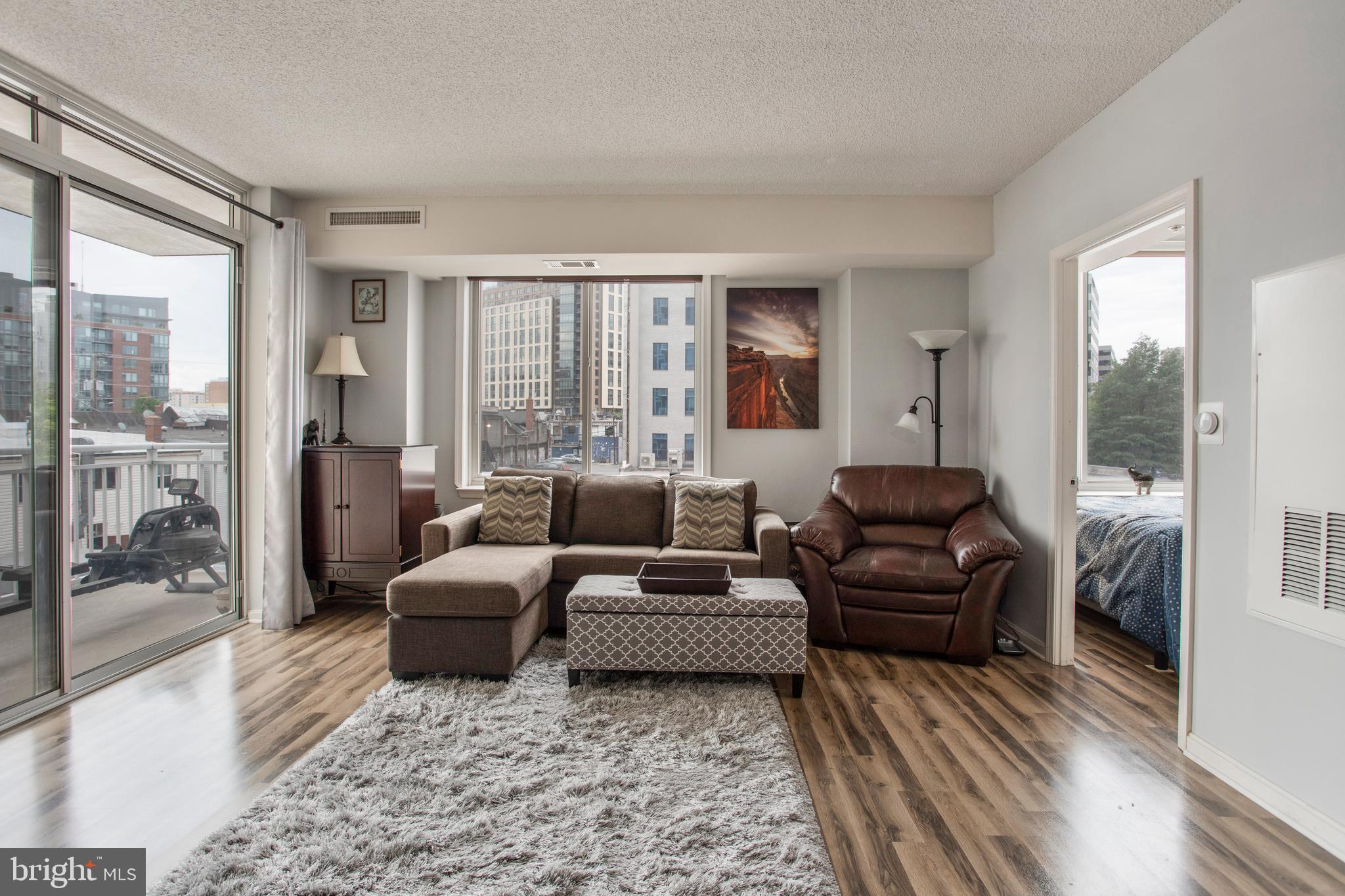 CRESCENT - Residential Lease