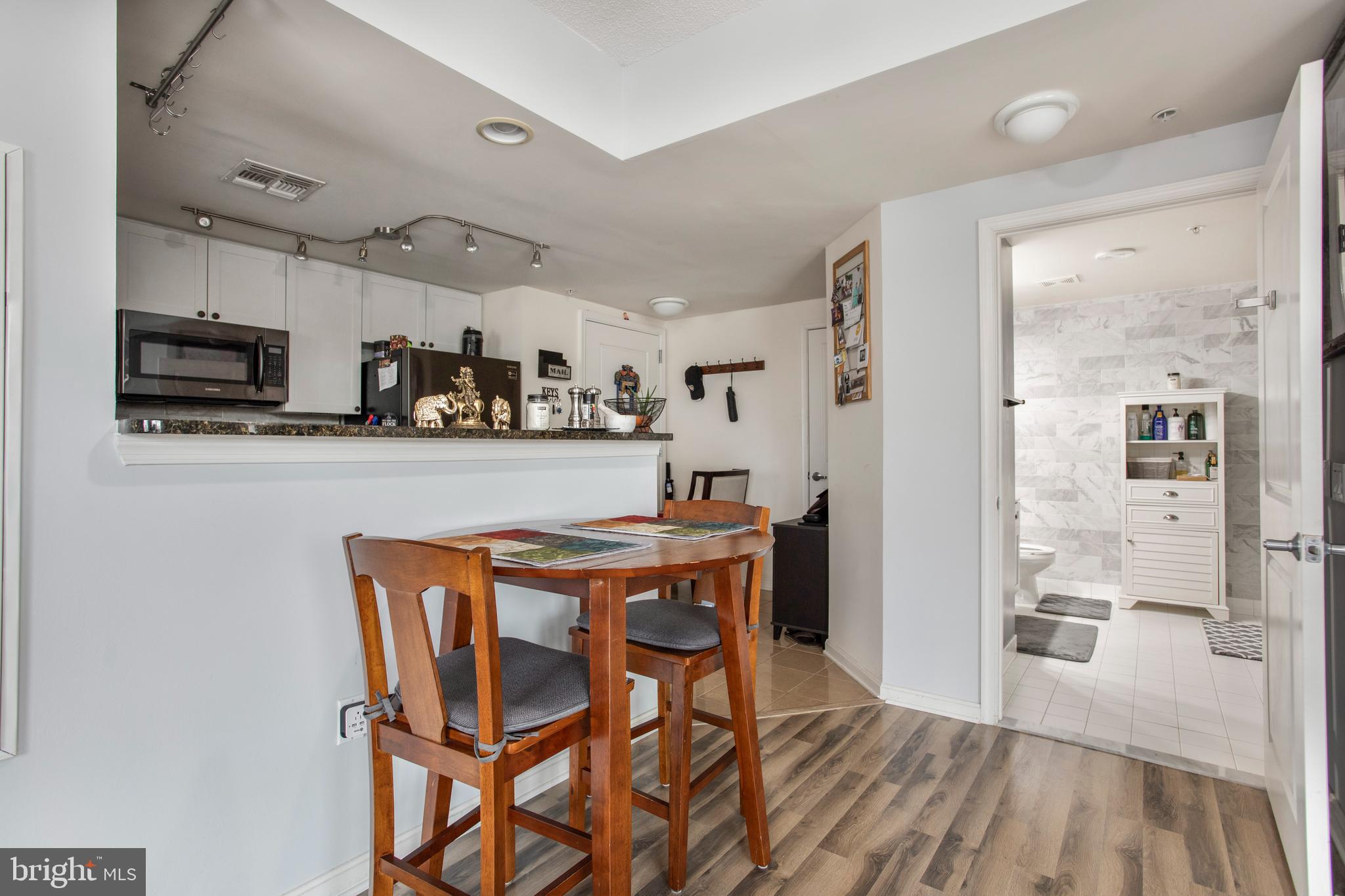 CRESCENT - Residential Lease