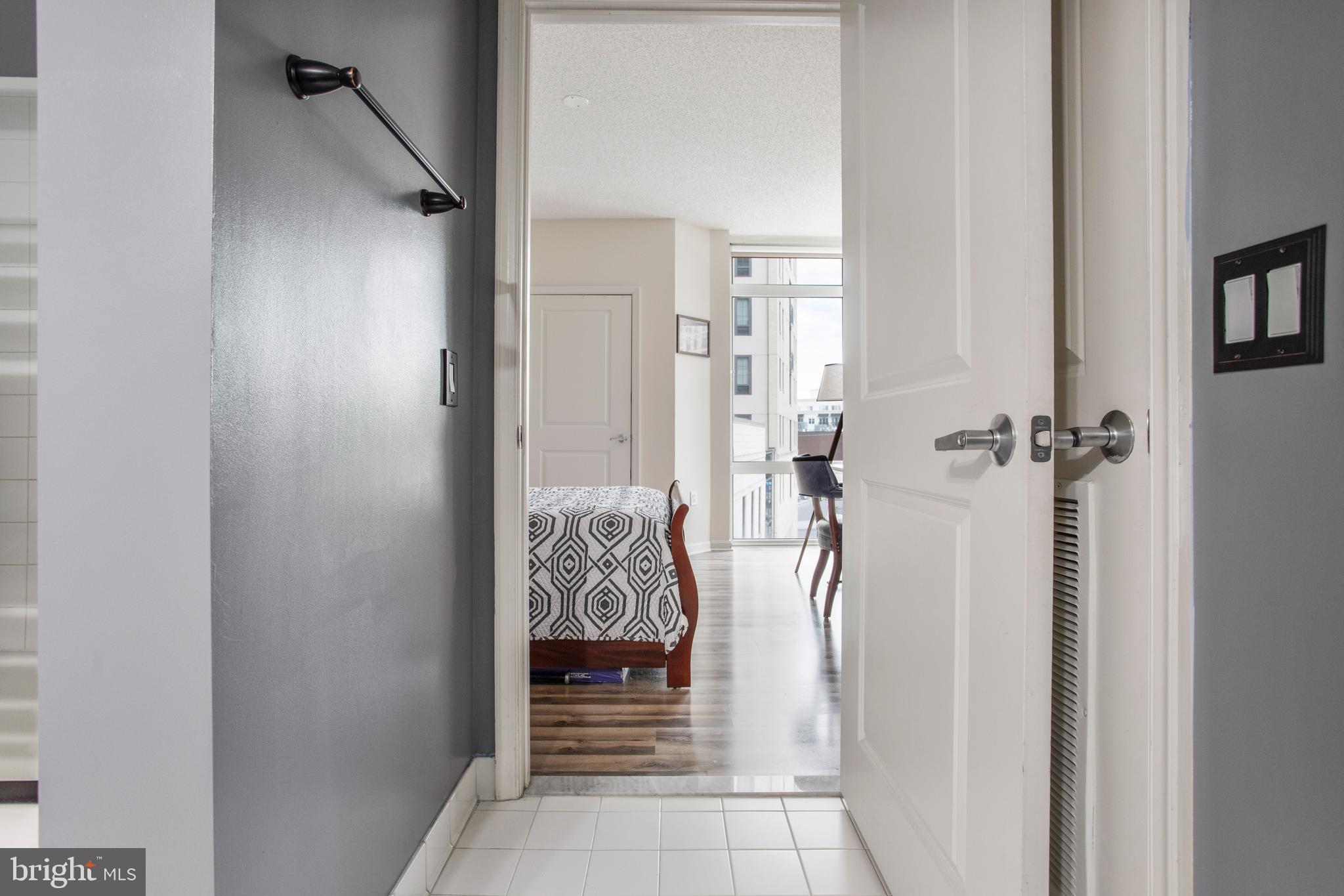 CRESCENT - Residential Lease