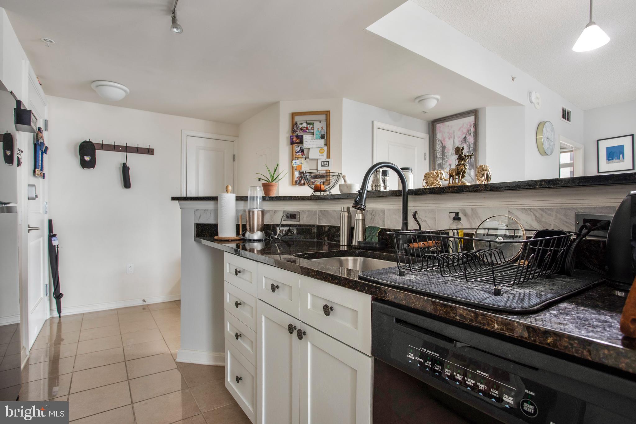 CRESCENT - Residential Lease