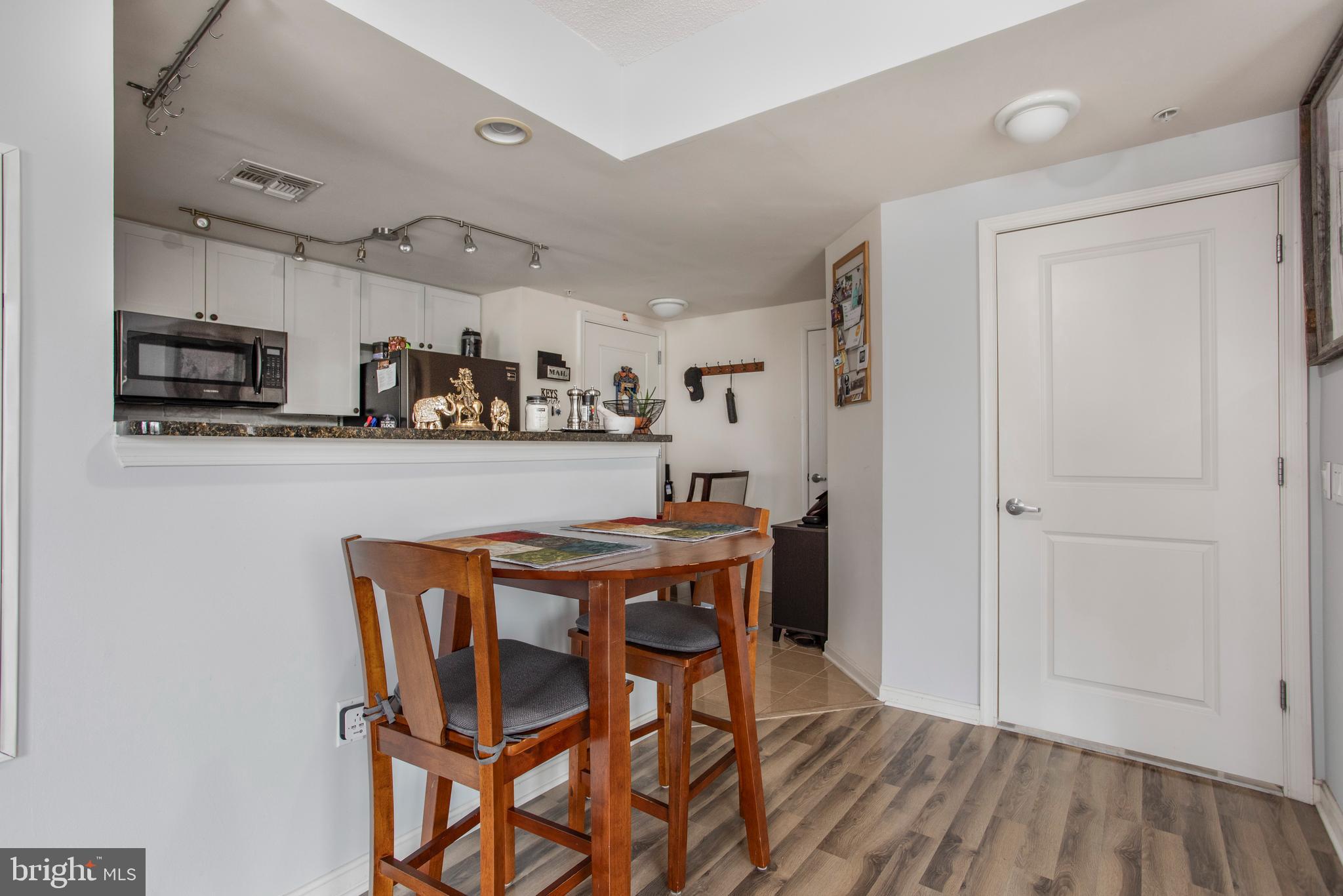 CRESCENT - Residential Lease