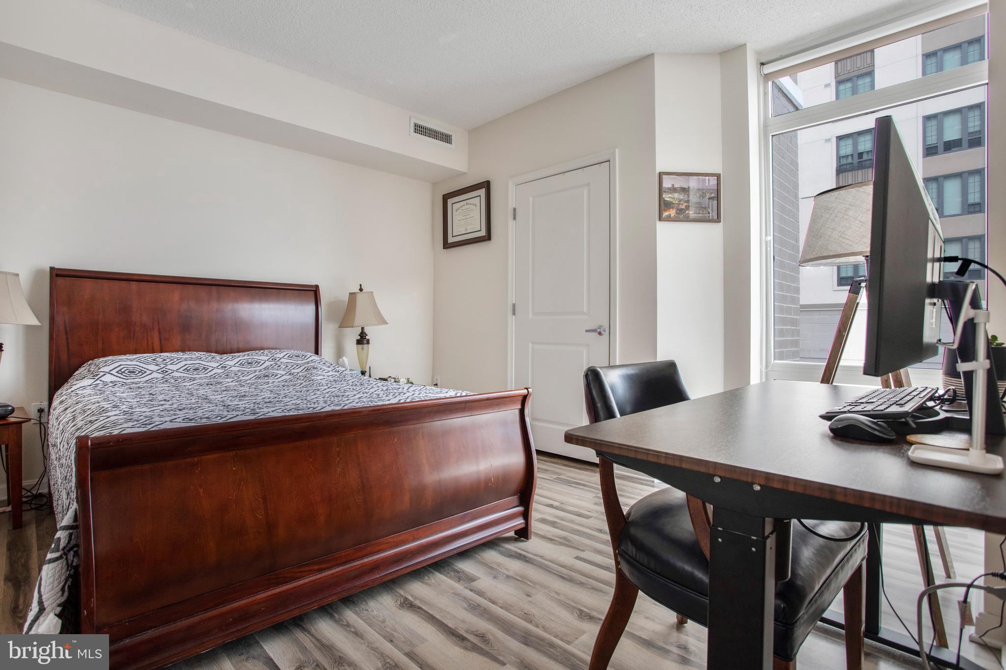 CRESCENT - Residential Lease