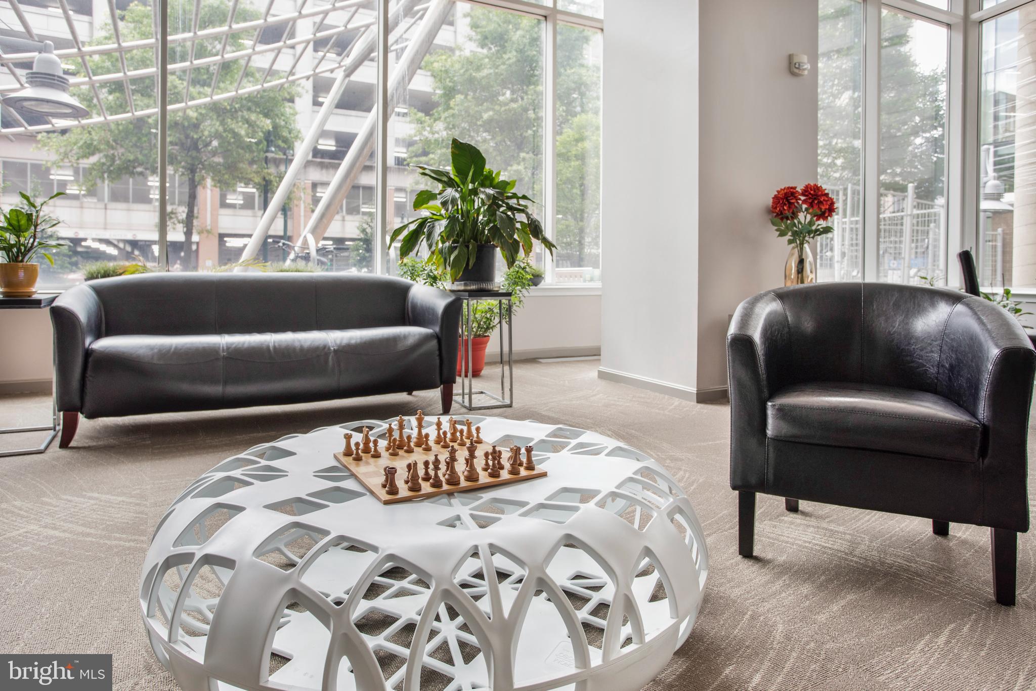 CRESCENT - Residential Lease