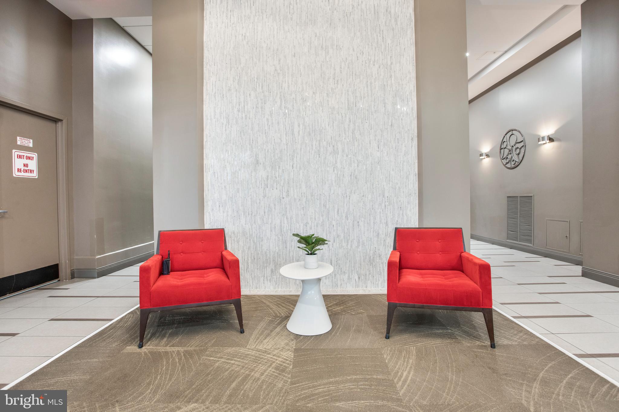 CRESCENT - Residential Lease