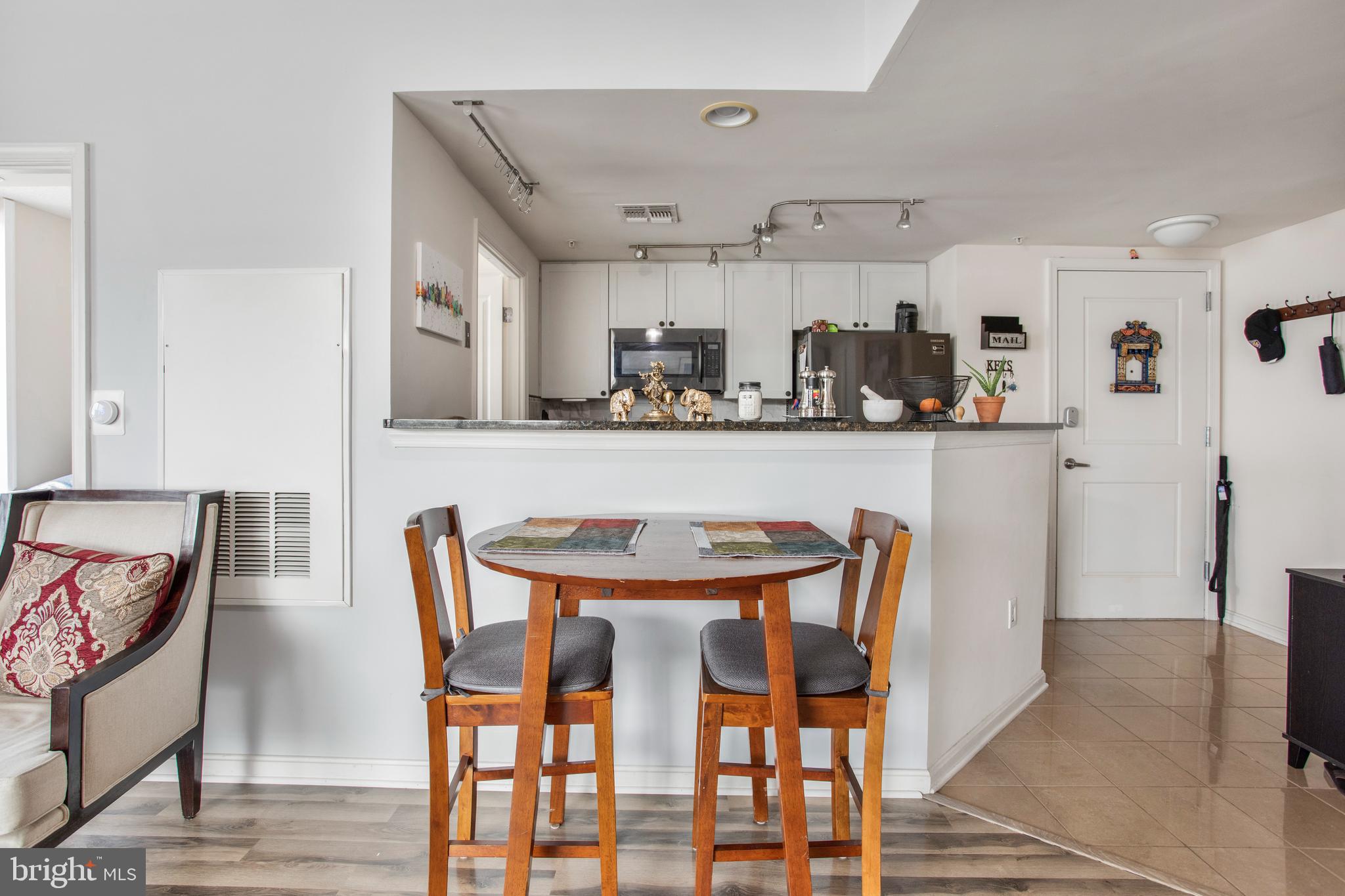 CRESCENT - Residential Lease