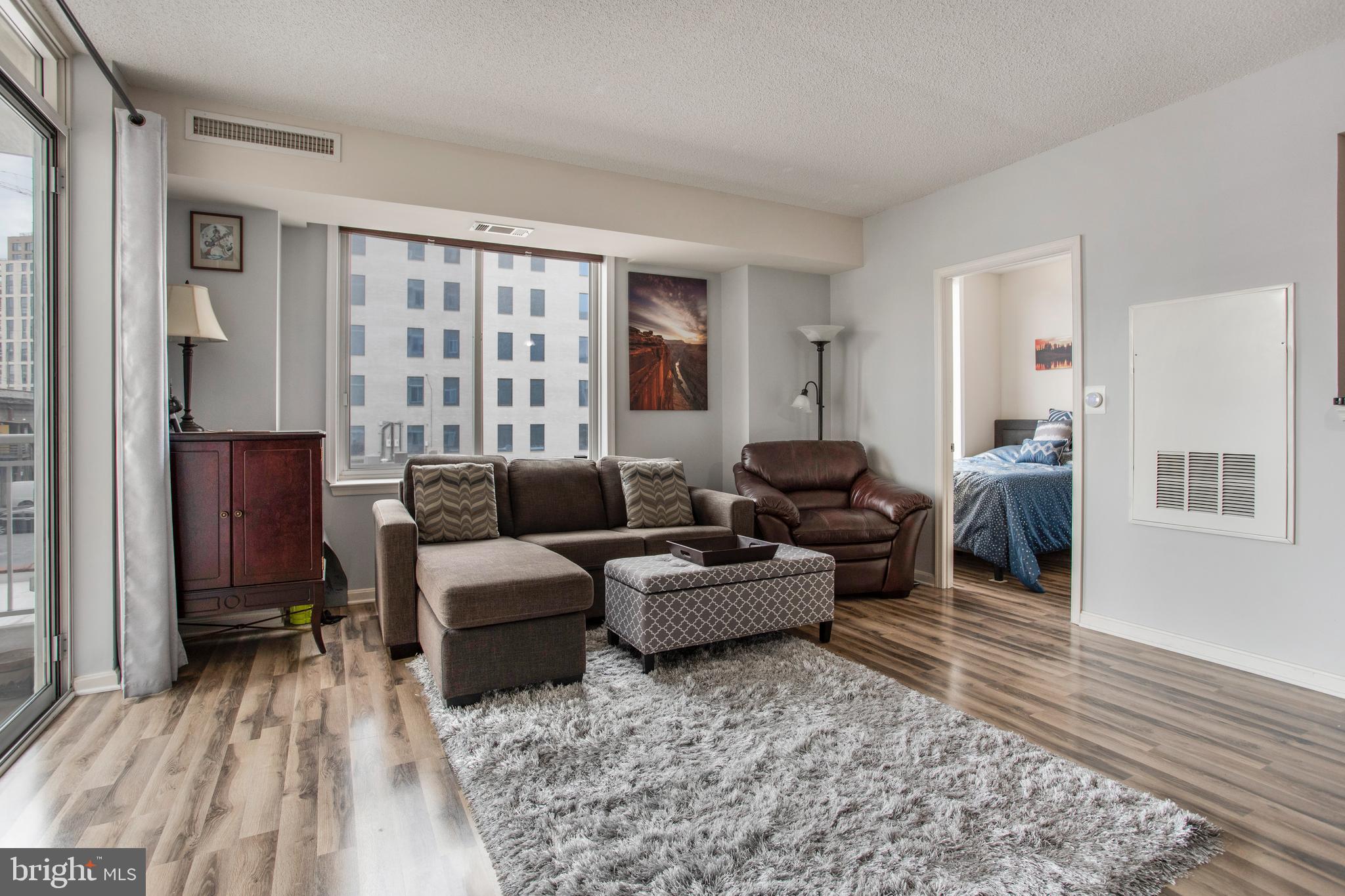 CRESCENT - Residential Lease