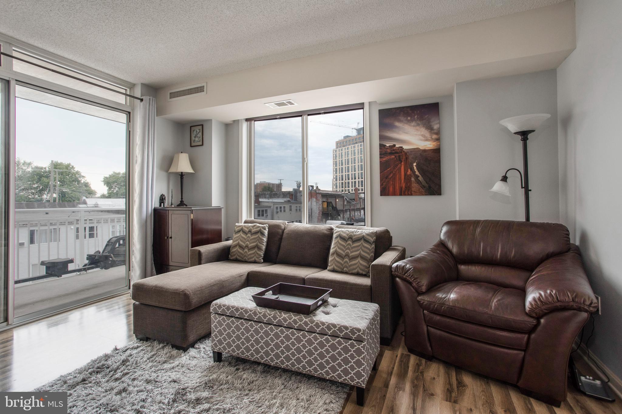 CRESCENT - Residential Lease