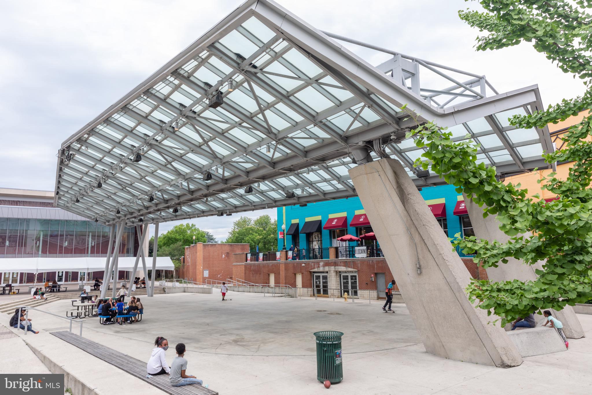 CRESCENT - Residential Lease