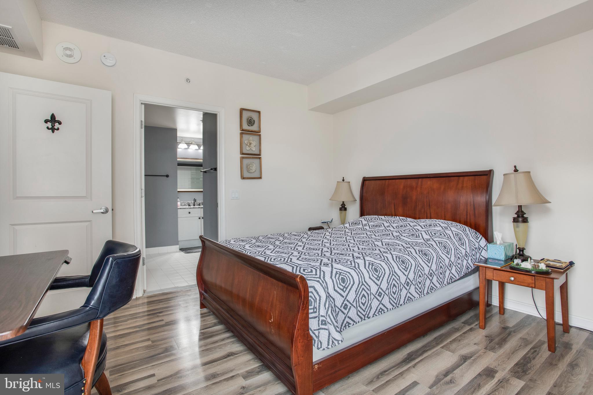 CRESCENT - Residential Lease