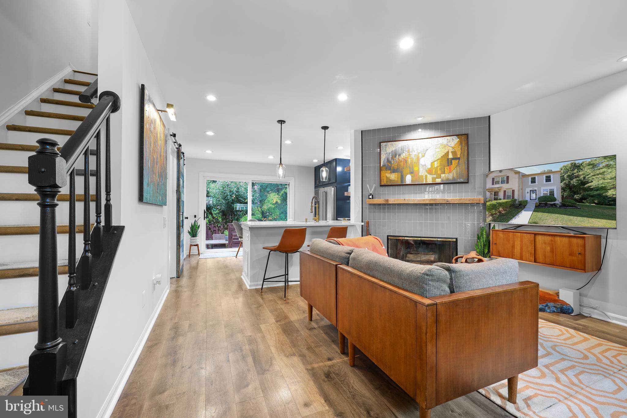 6651 HIGH VALLEY