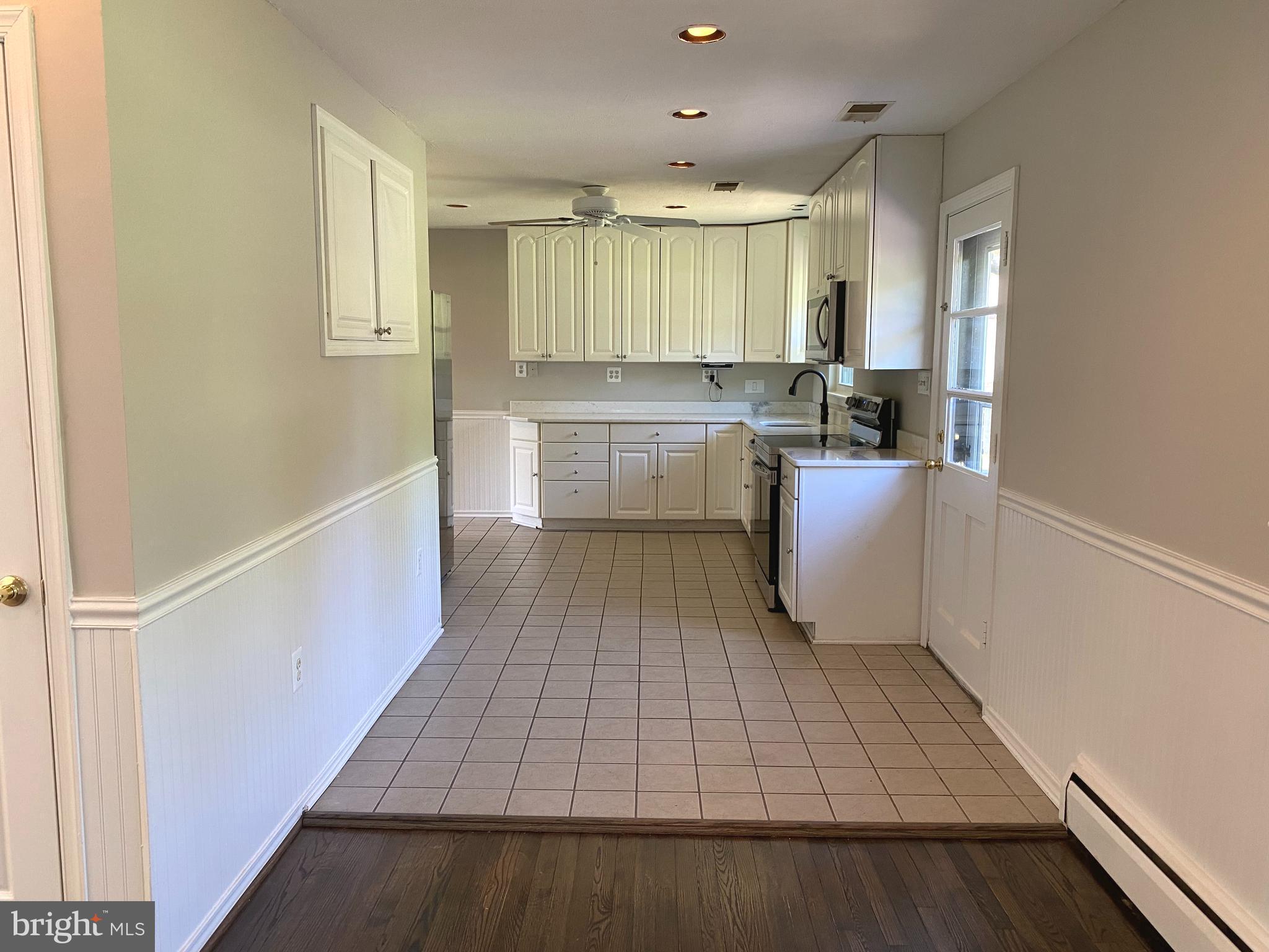 ROCK SPRINGS - Residential Lease