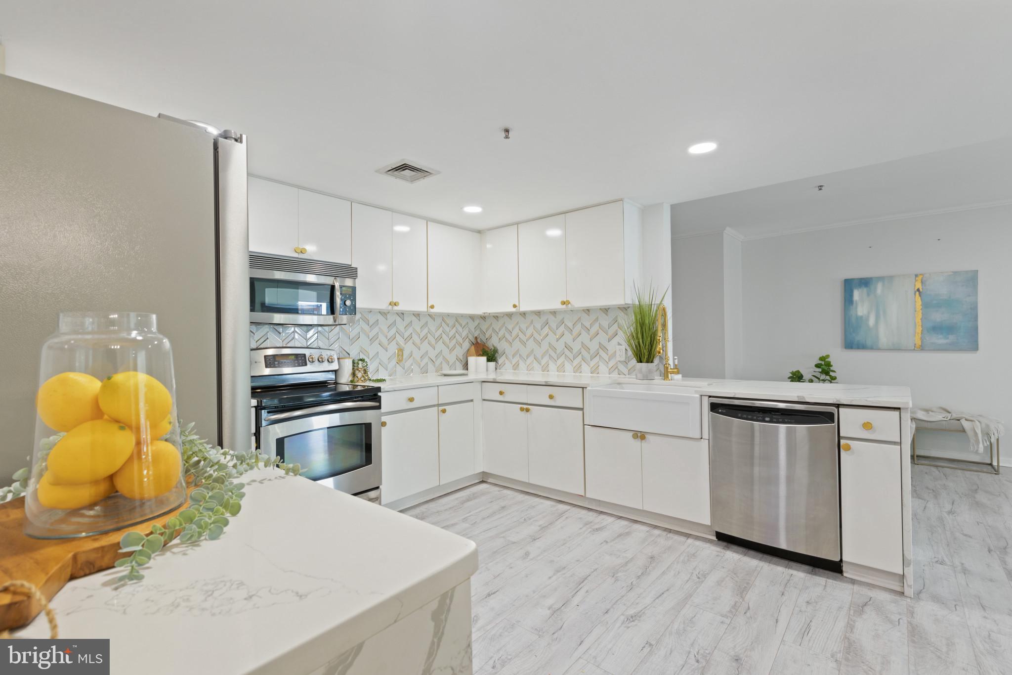 HARBOR EAST - Residential Lease