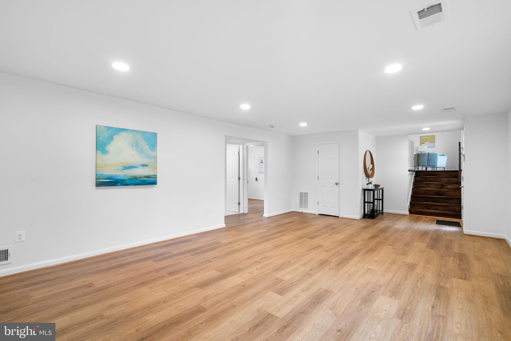 WESTCHESTER ESTATES - Residential