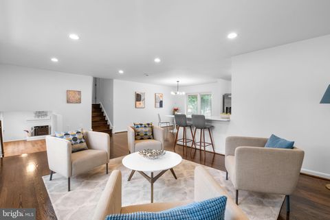 Photo of 5509 Windsor Drive, TEMPLE HILLS, MD 20748 (MLS # MDPG2180900)