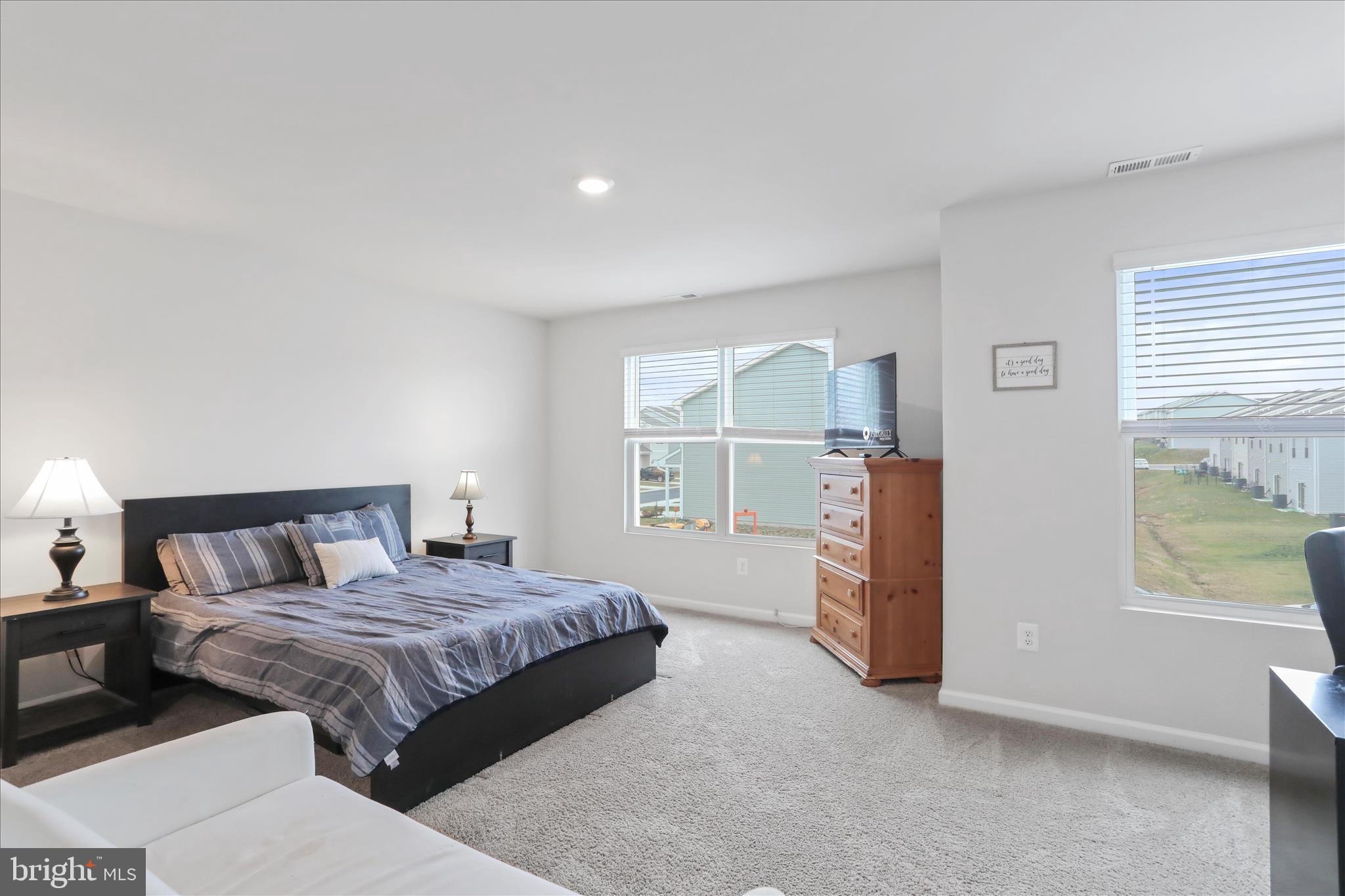 HOMEPLACE AT RIVERSIDE - Residential