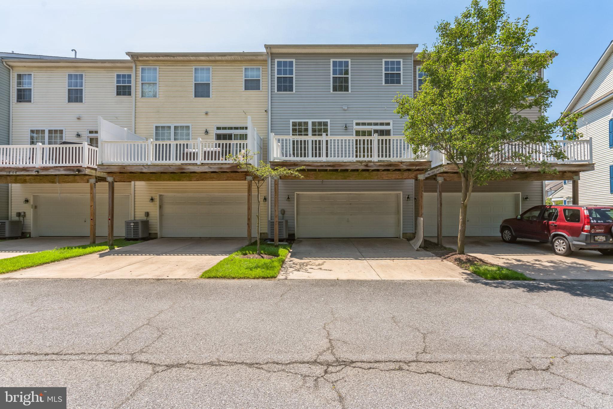 MALLARD LANDING - Residential