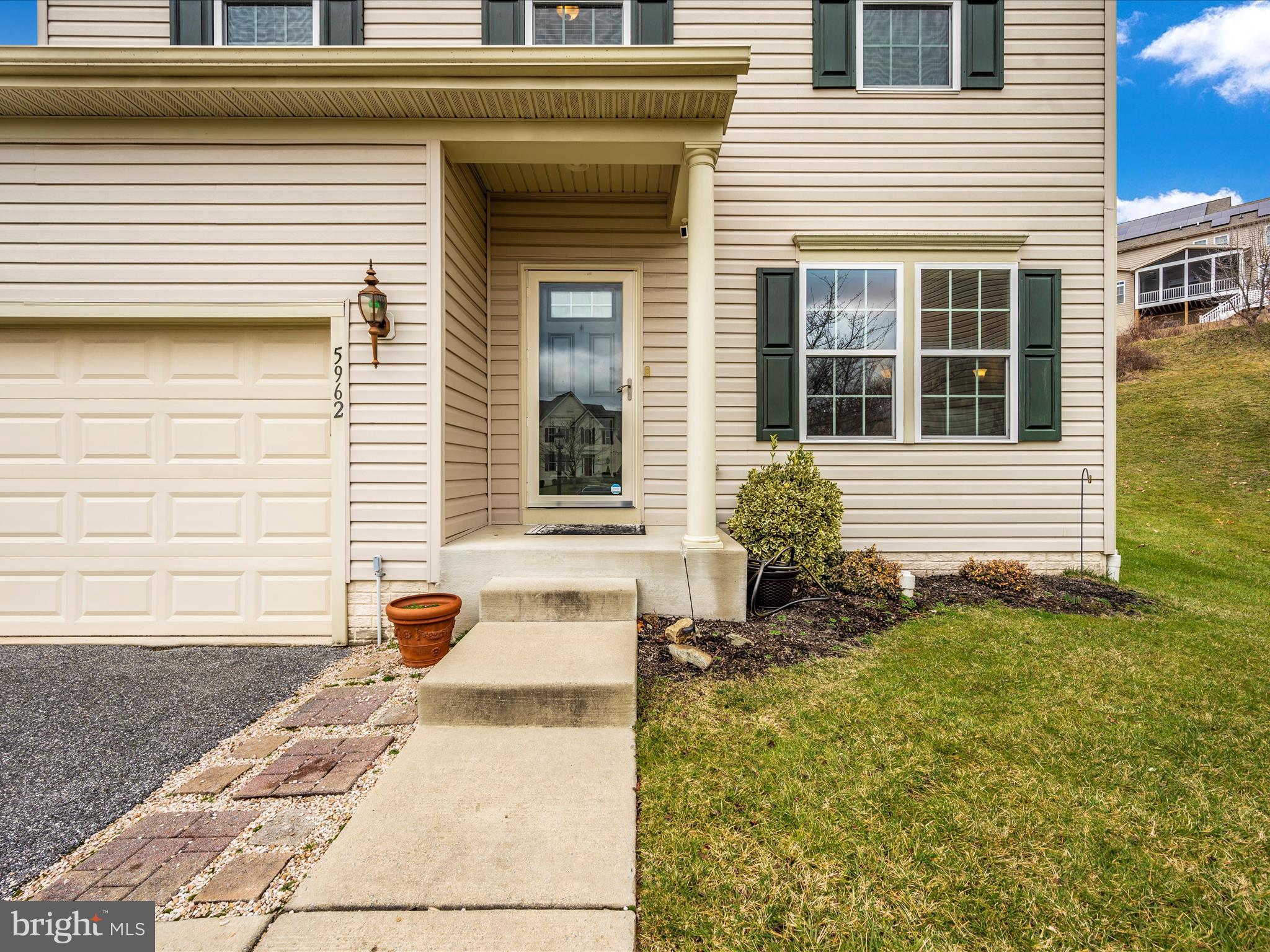 OAK CREEK - Residential