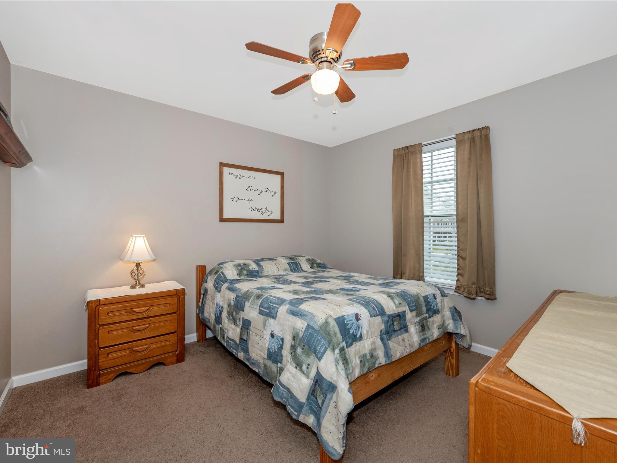 OAK CREEK - Residential