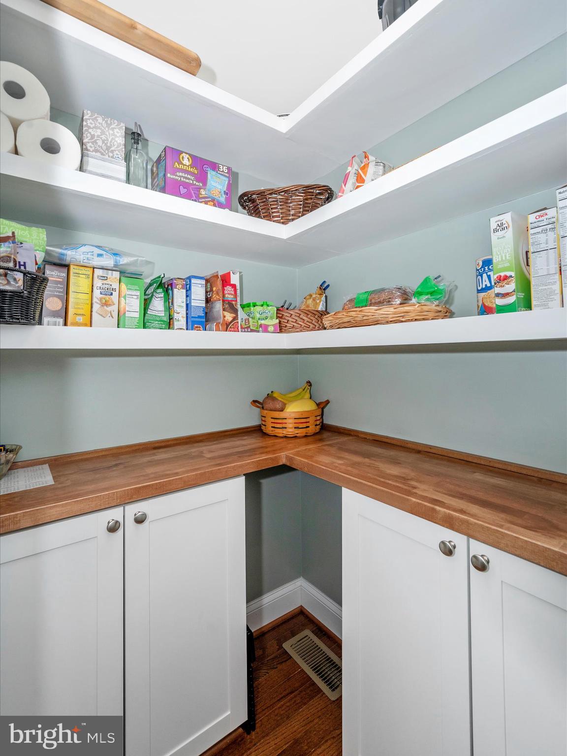 OAK CREEK - Residential