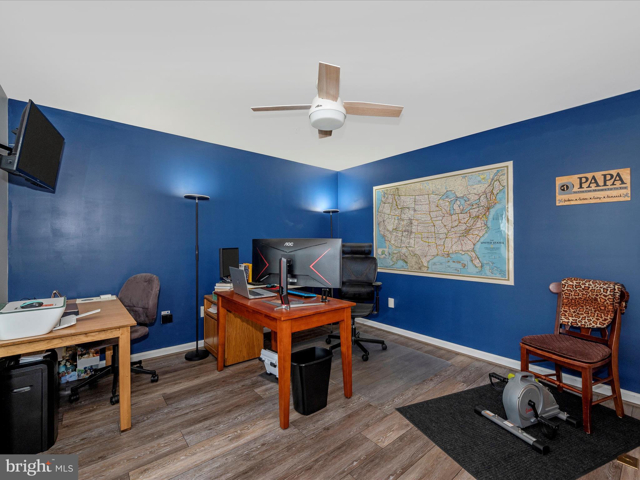 OAK CREEK - Residential