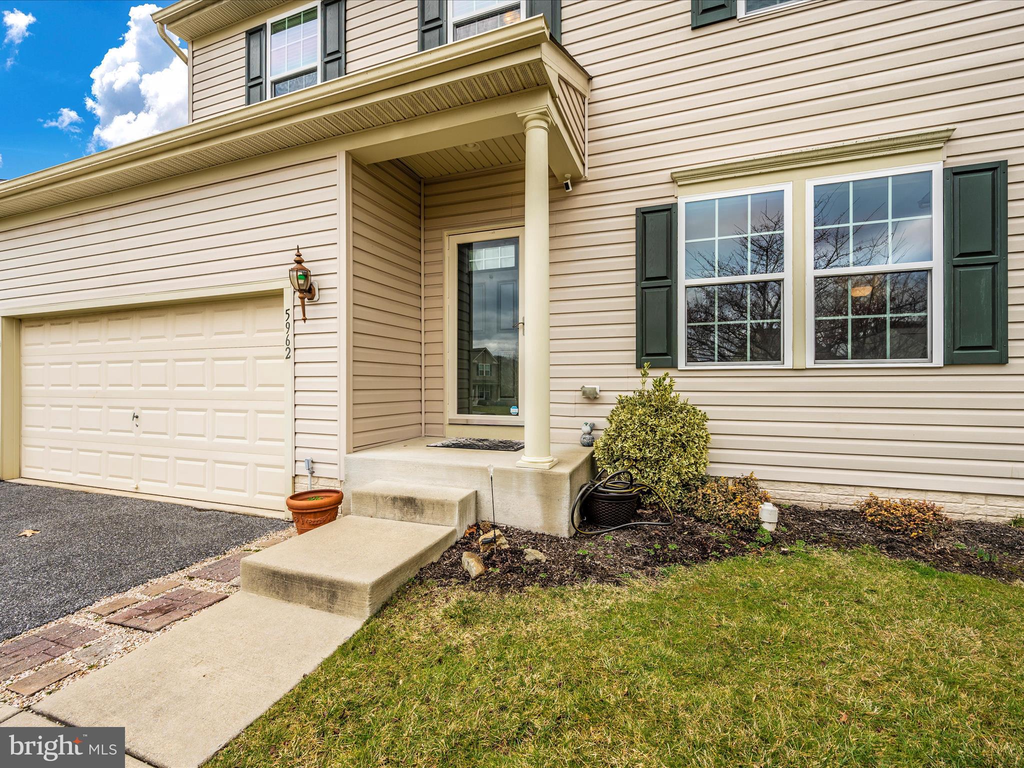 OAK CREEK - Residential