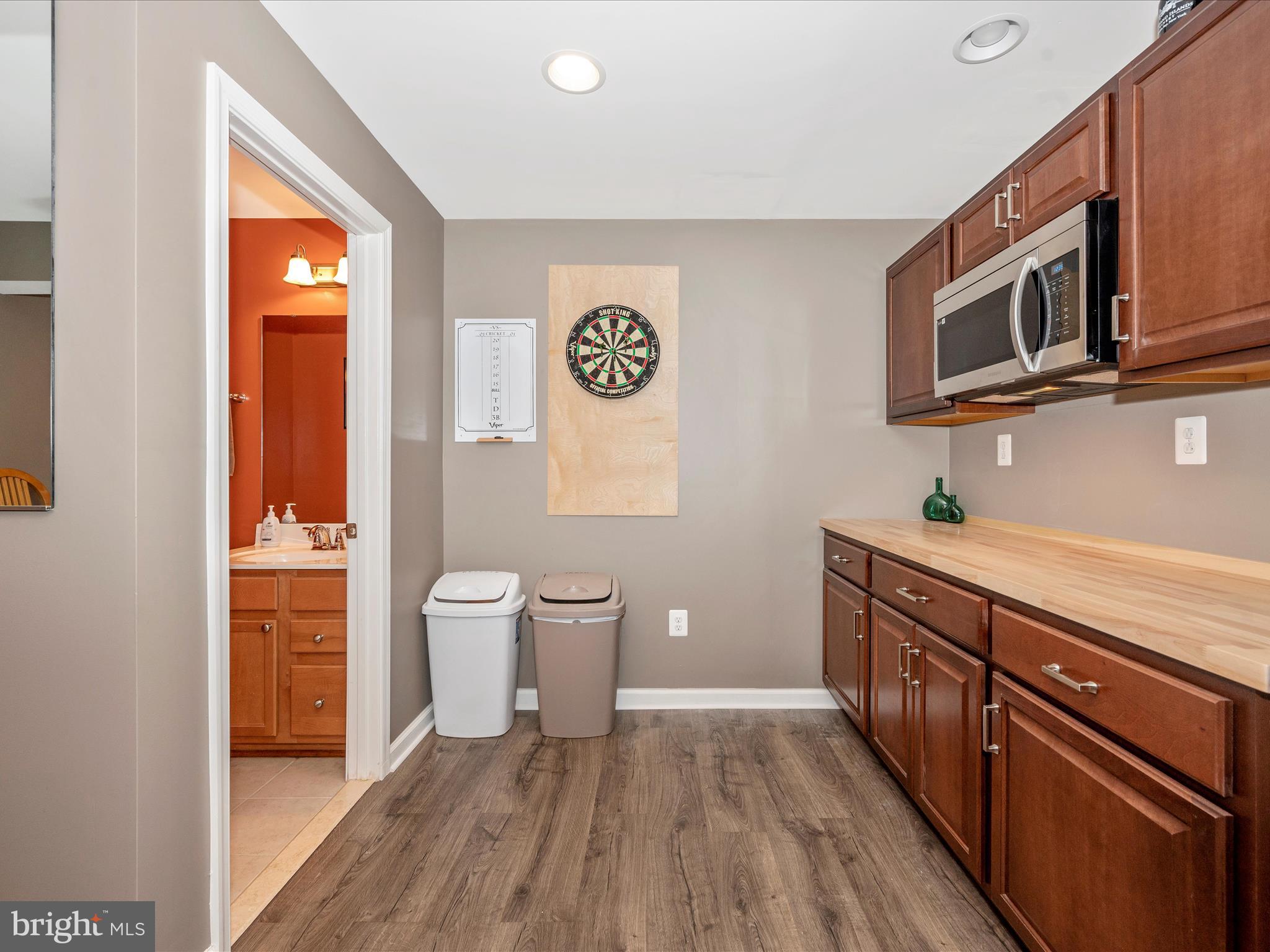 OAK CREEK - Residential