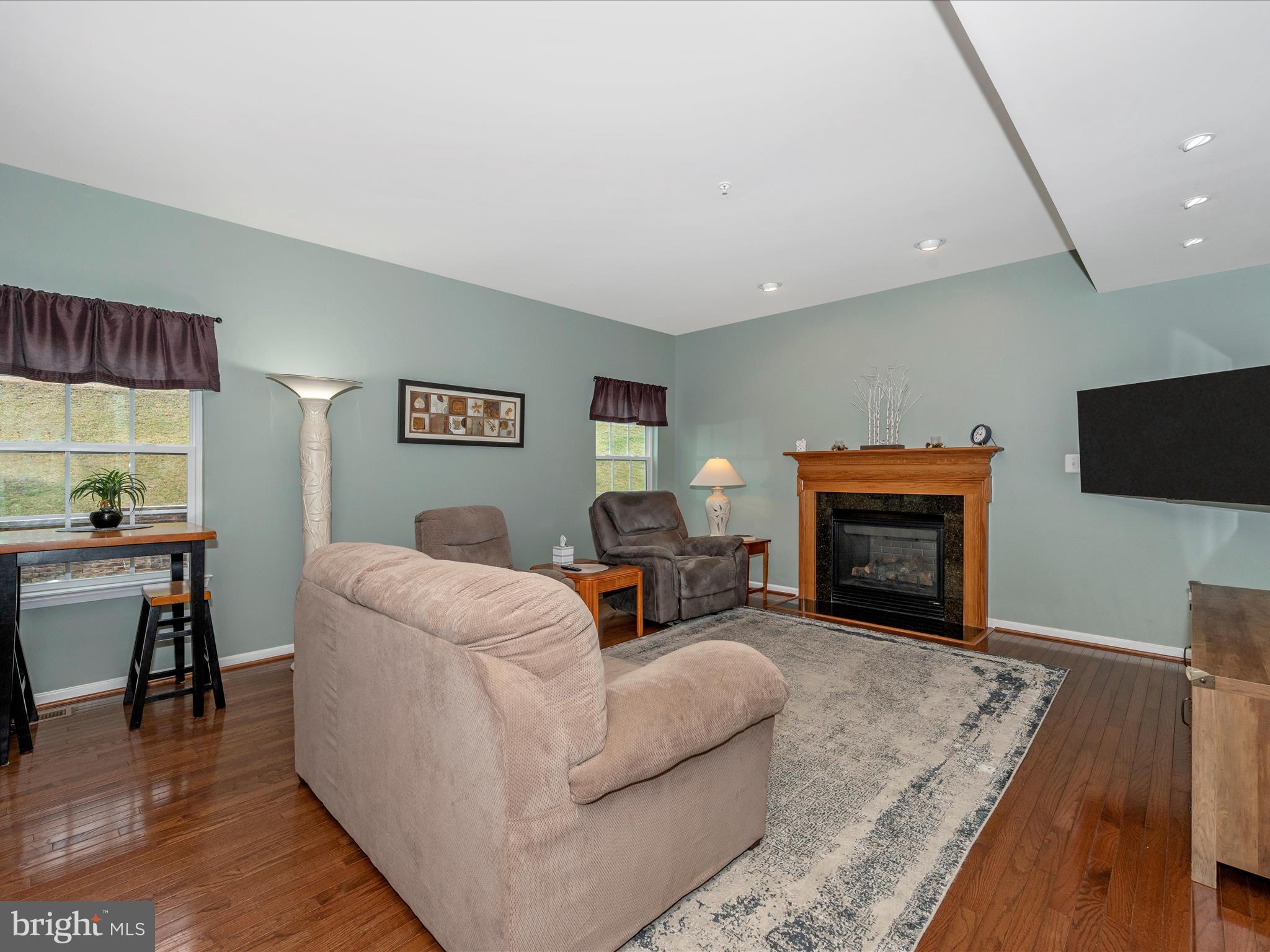 OAK CREEK - Residential