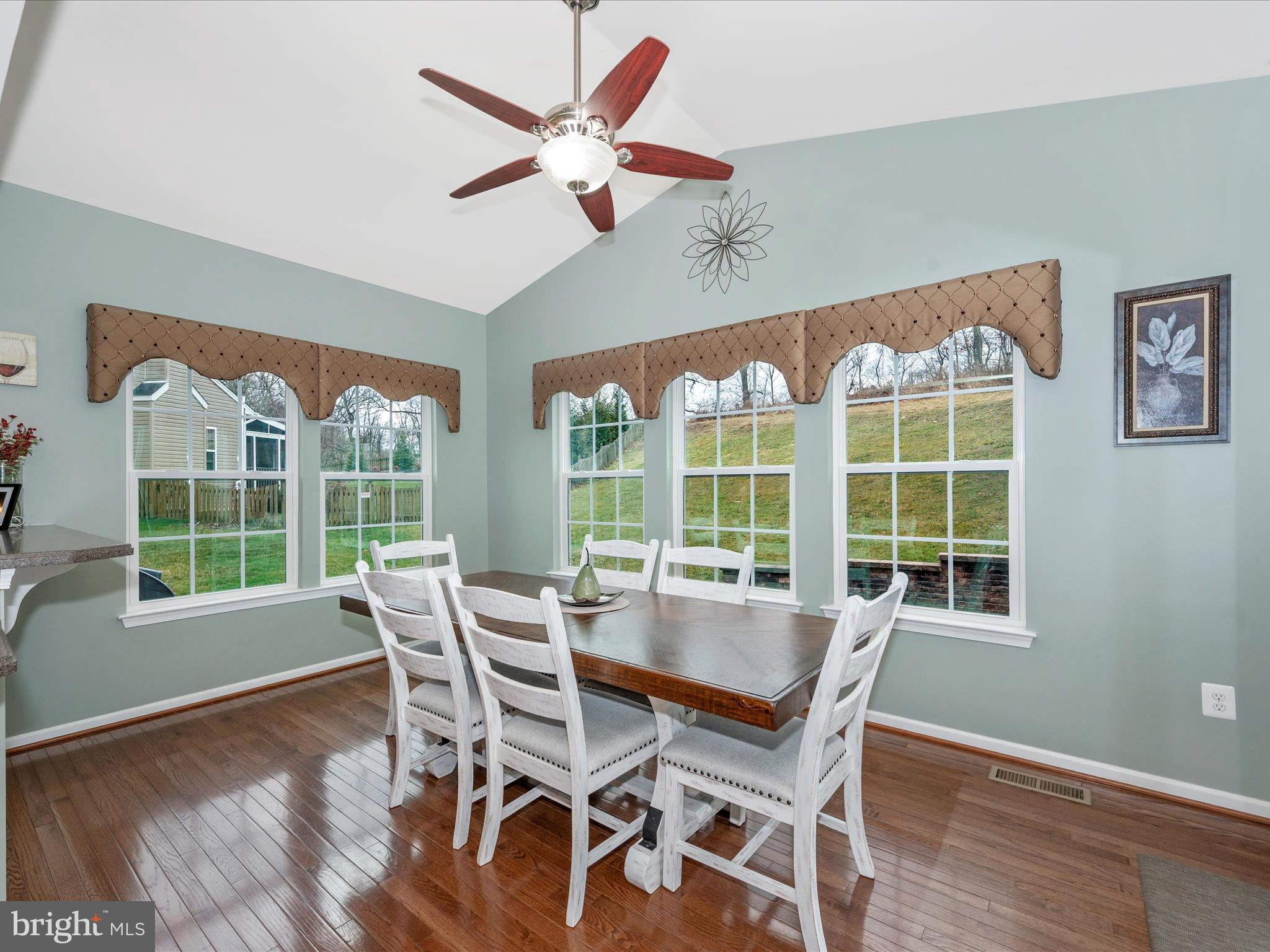 OAK CREEK - Residential