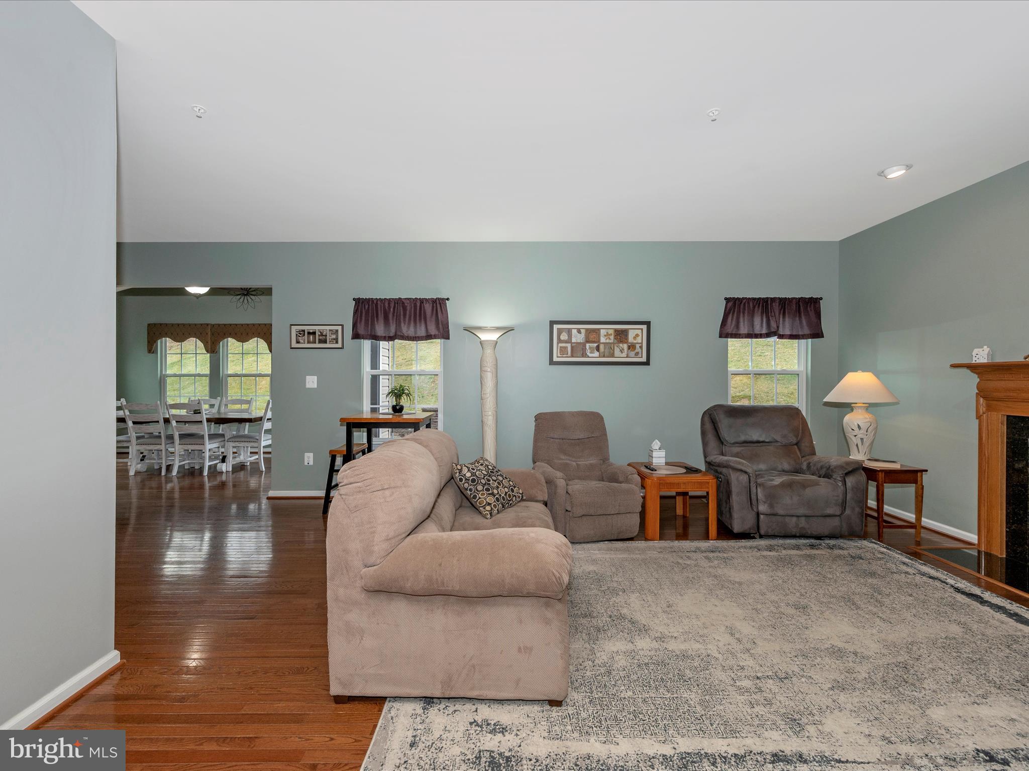 OAK CREEK - Residential