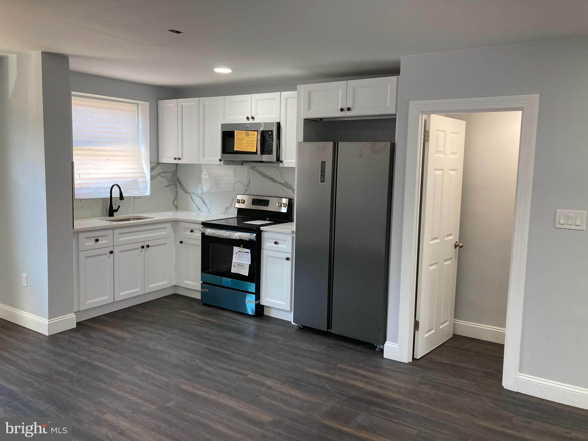 1562 MCKINLEY STREET