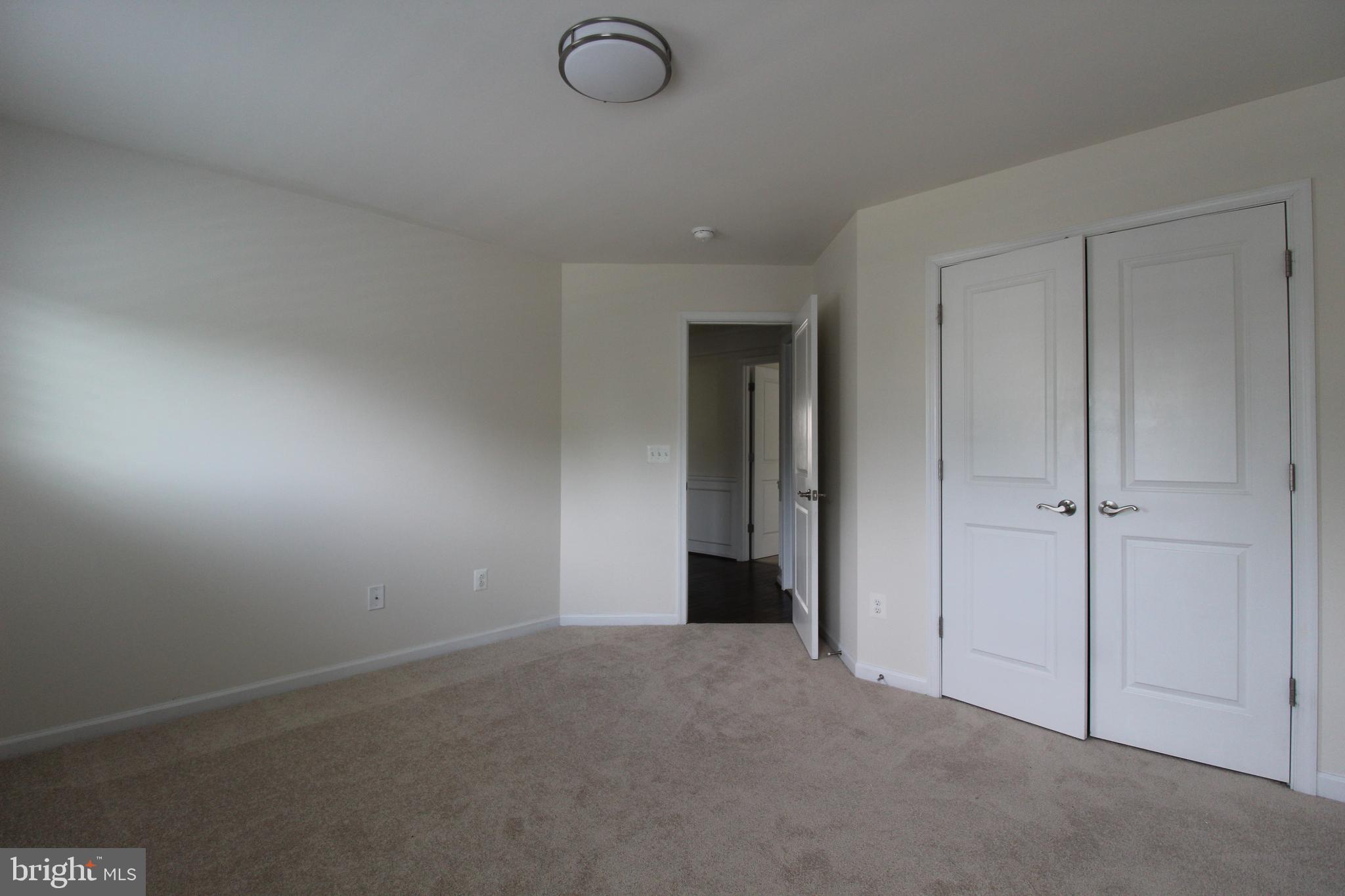 EASTVIEW AT STONE RIDGE - Residential Lease