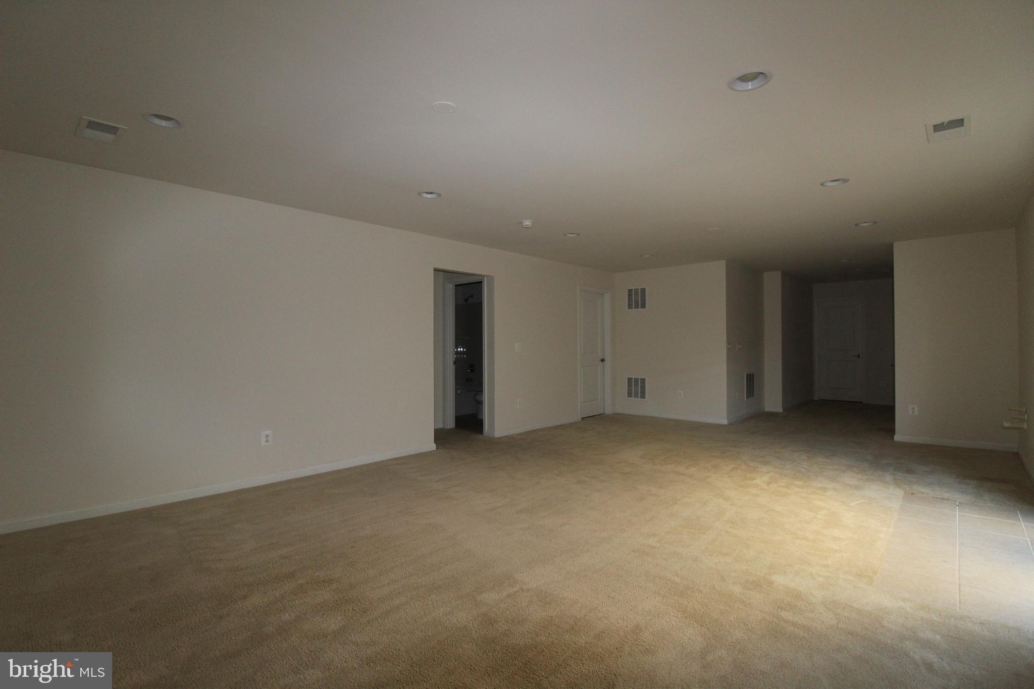 EASTVIEW AT STONE RIDGE - Residential Lease