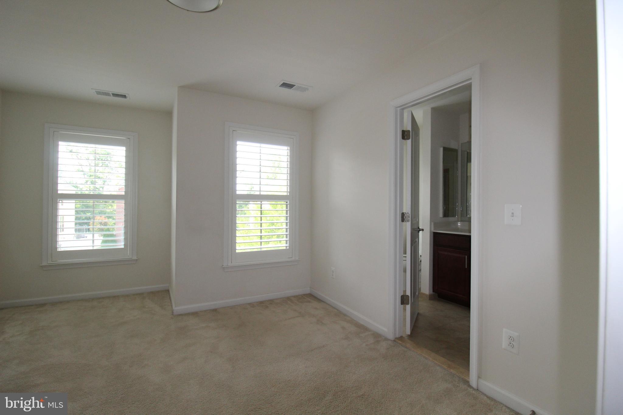 EASTVIEW AT STONE RIDGE - Residential Lease