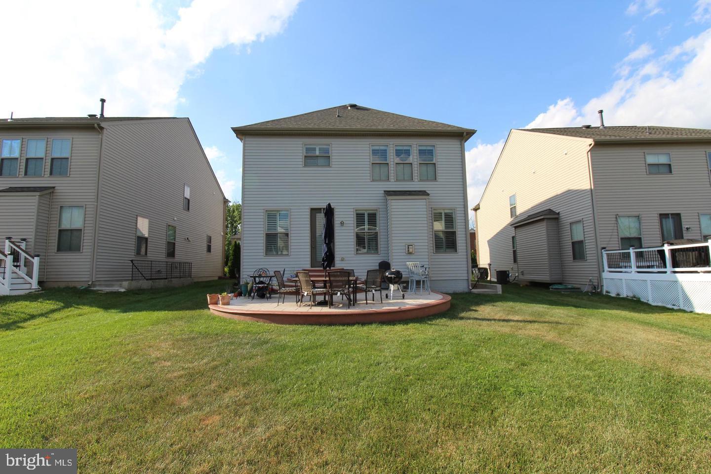 EASTVIEW AT STONE RIDGE - Residential Lease