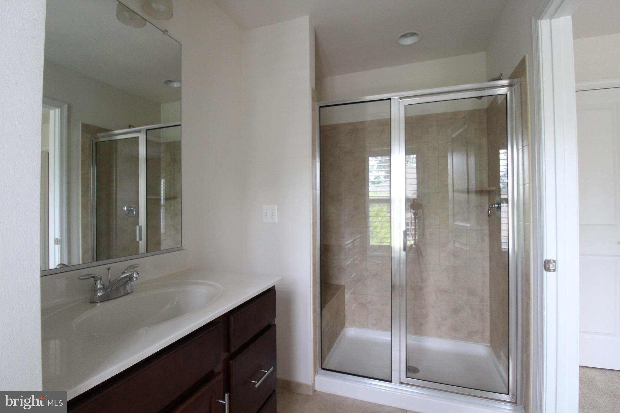 EASTVIEW AT STONE RIDGE - Residential Lease