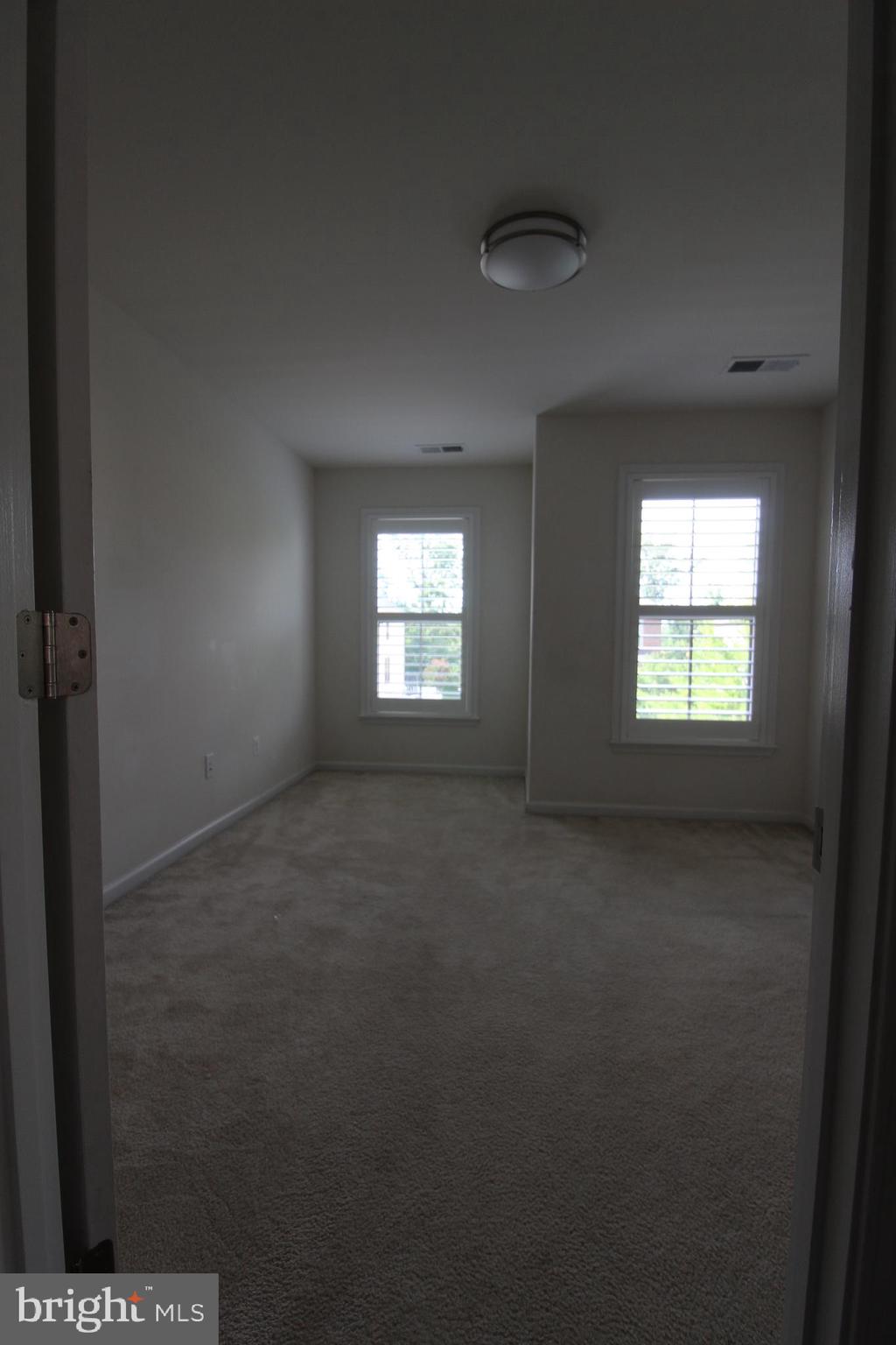 EASTVIEW AT STONE RIDGE - Residential Lease