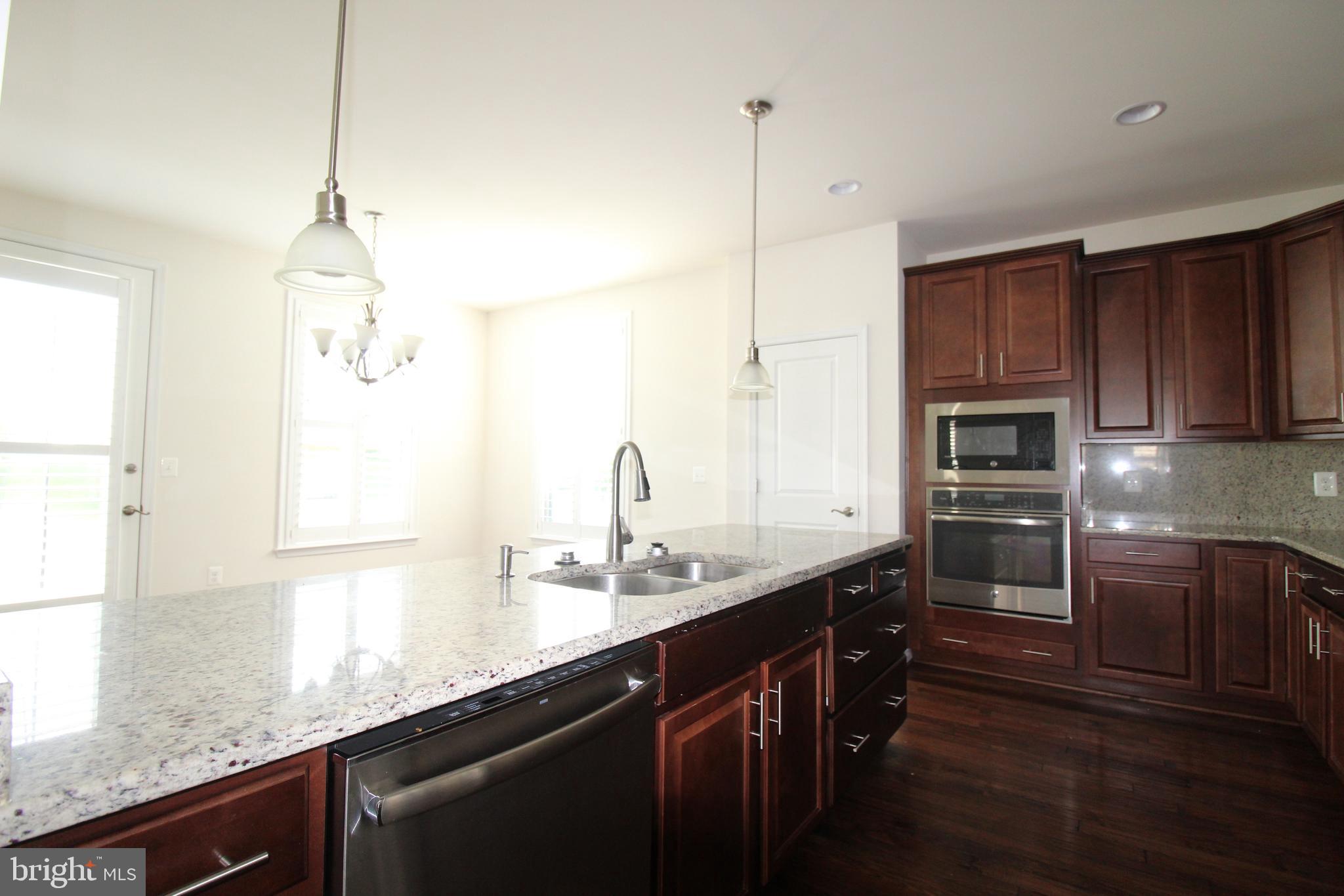 EASTVIEW AT STONE RIDGE - Residential Lease