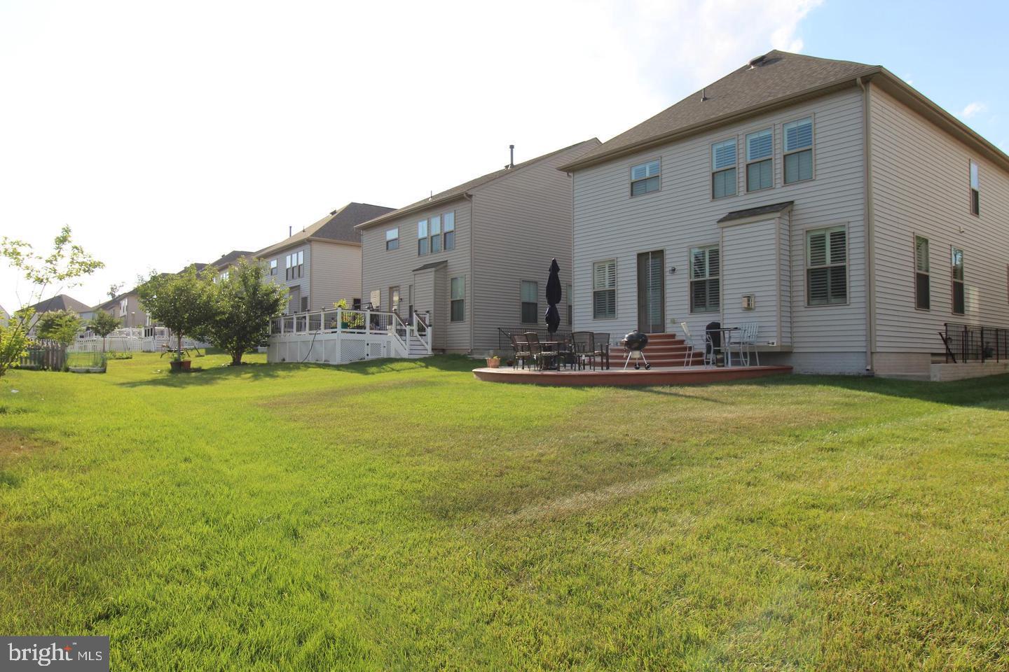 EASTVIEW AT STONE RIDGE - Residential Lease