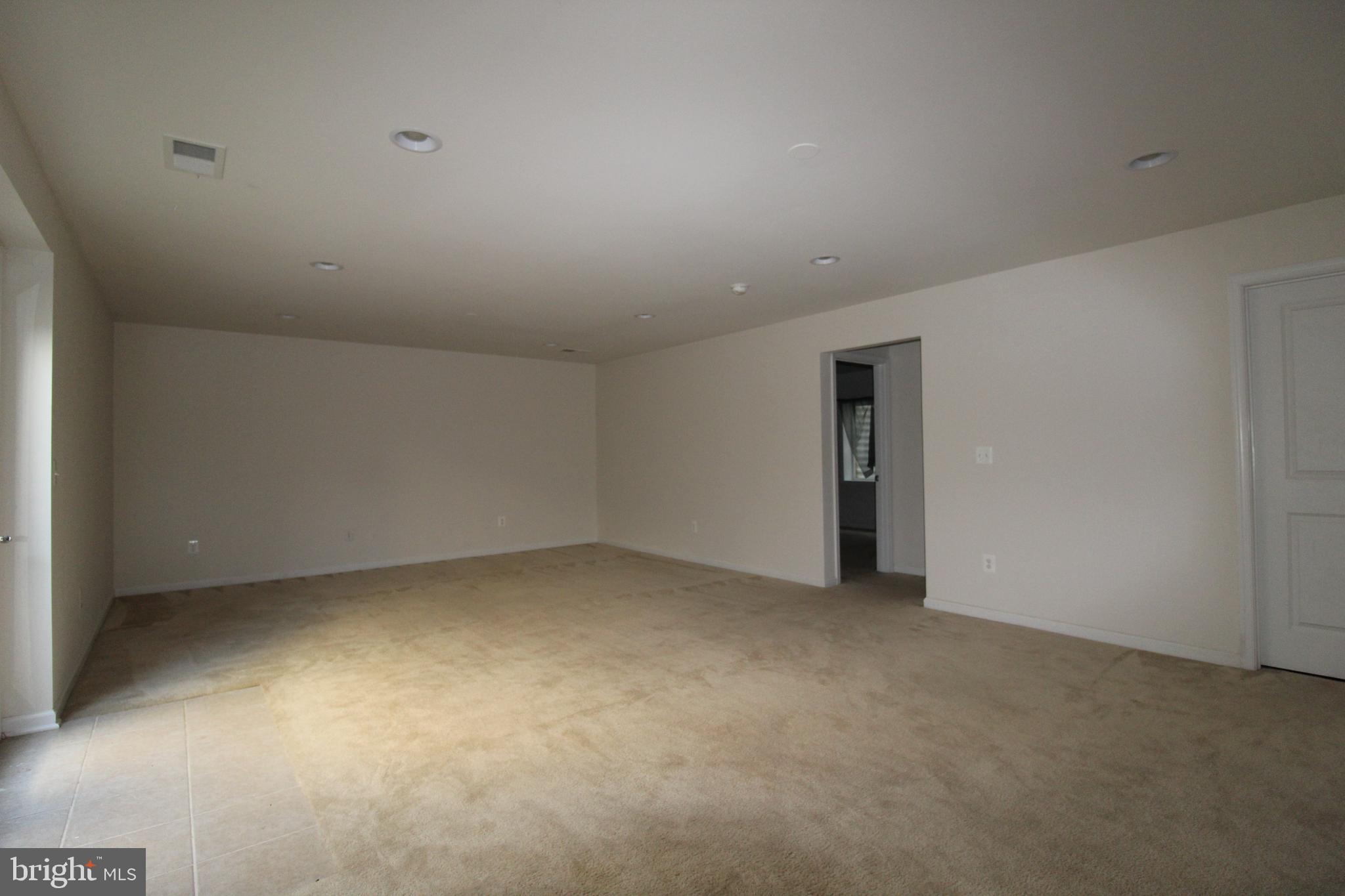 EASTVIEW AT STONE RIDGE - Residential Lease