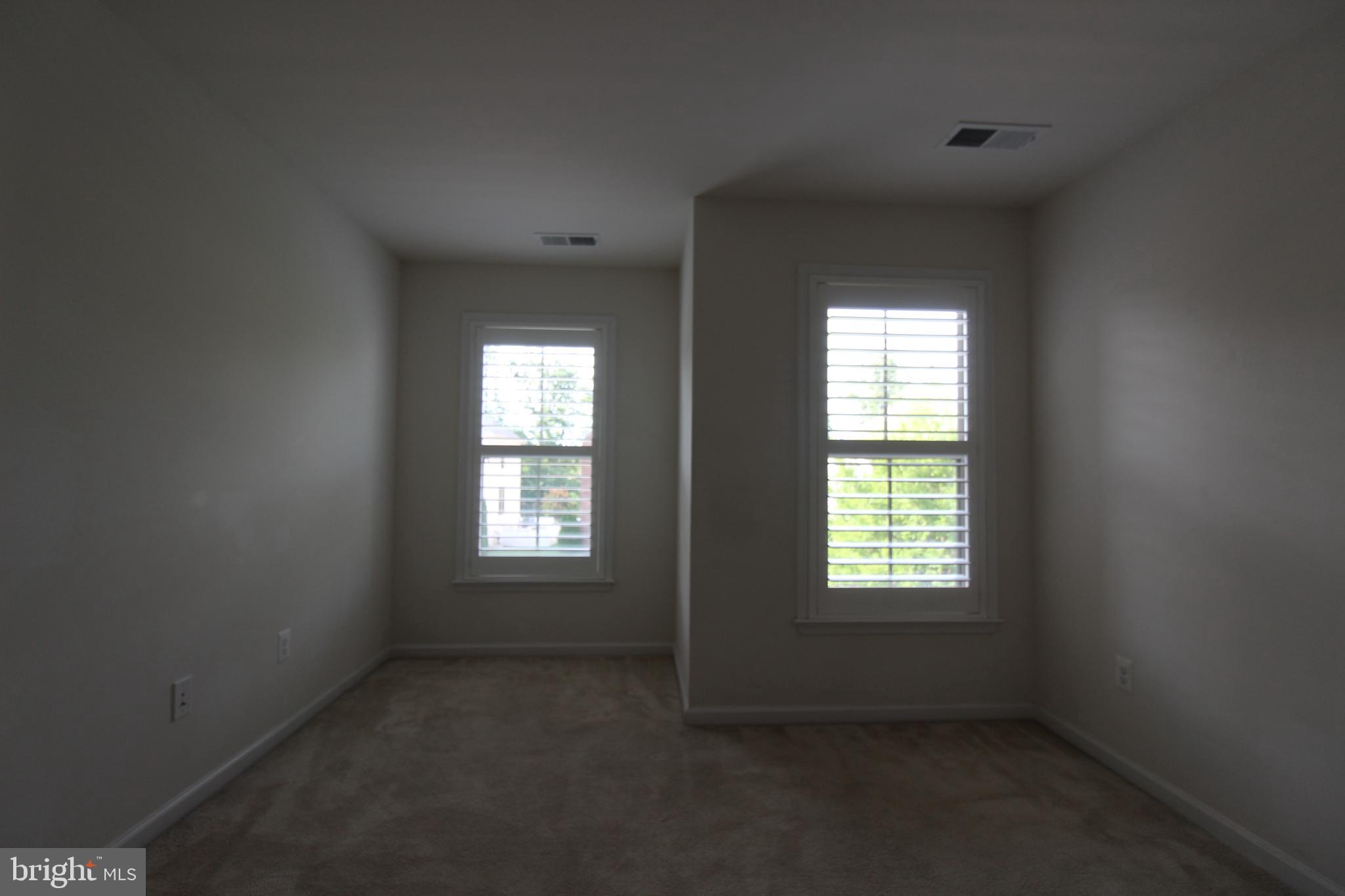 EASTVIEW AT STONE RIDGE - Residential Lease