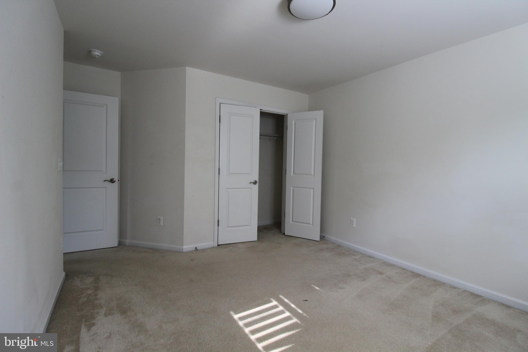 EASTVIEW AT STONE RIDGE - Residential Lease